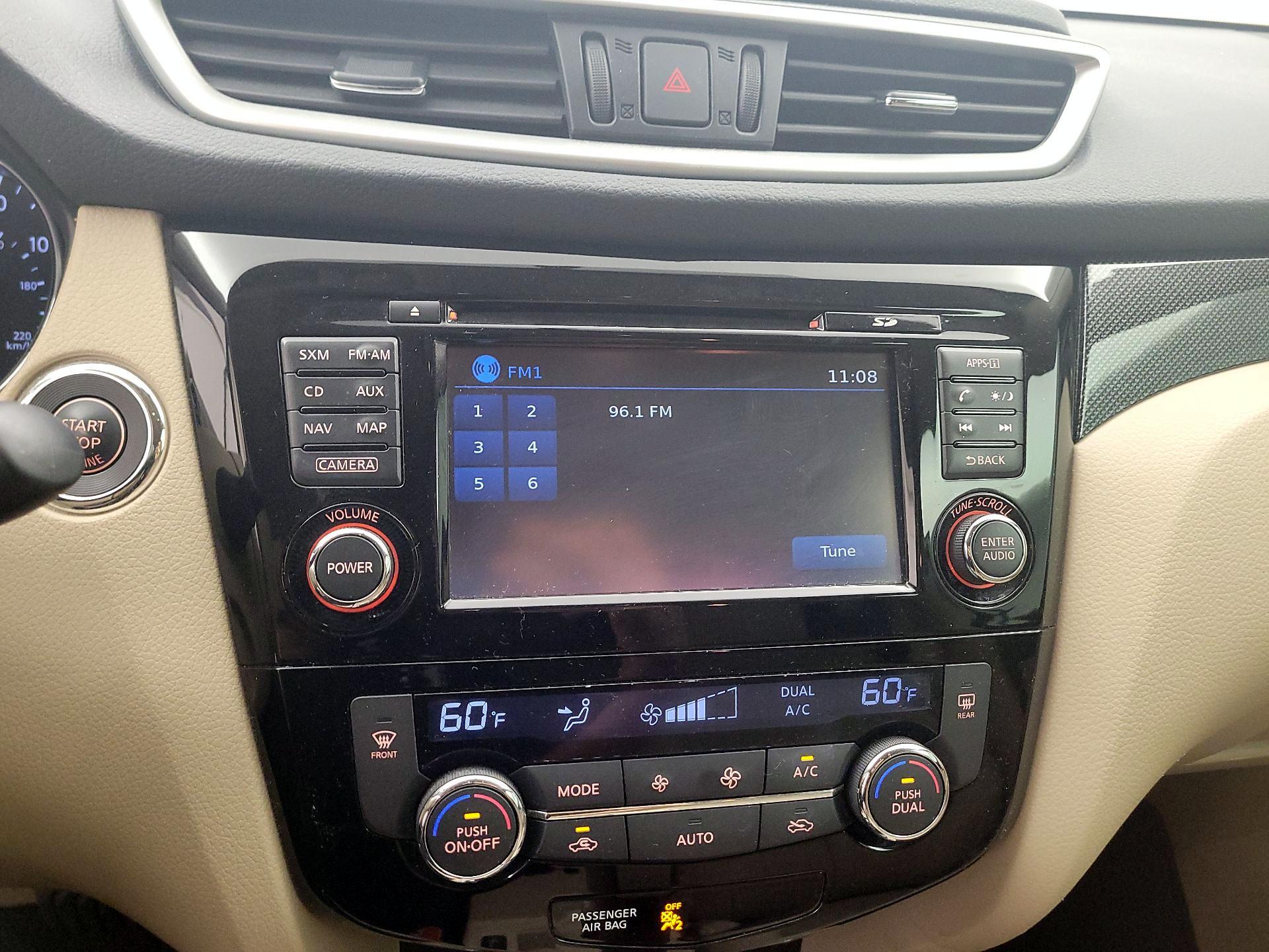 Thumbnail: 2015 Nissan Rogue - 13