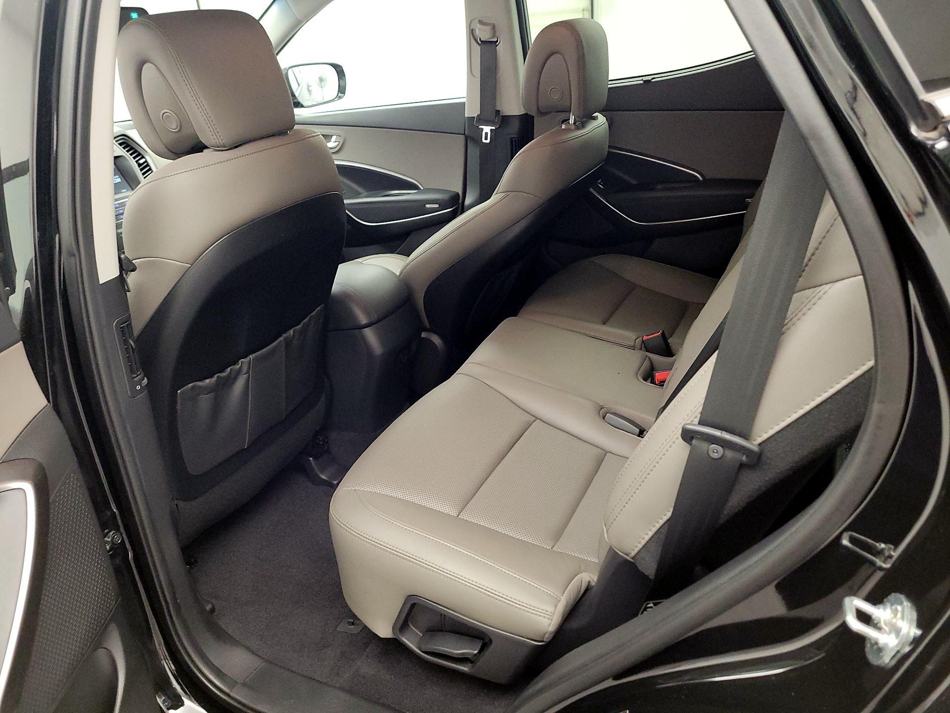 Thumbnail: 2017 Hyundai Santa Fe - 16