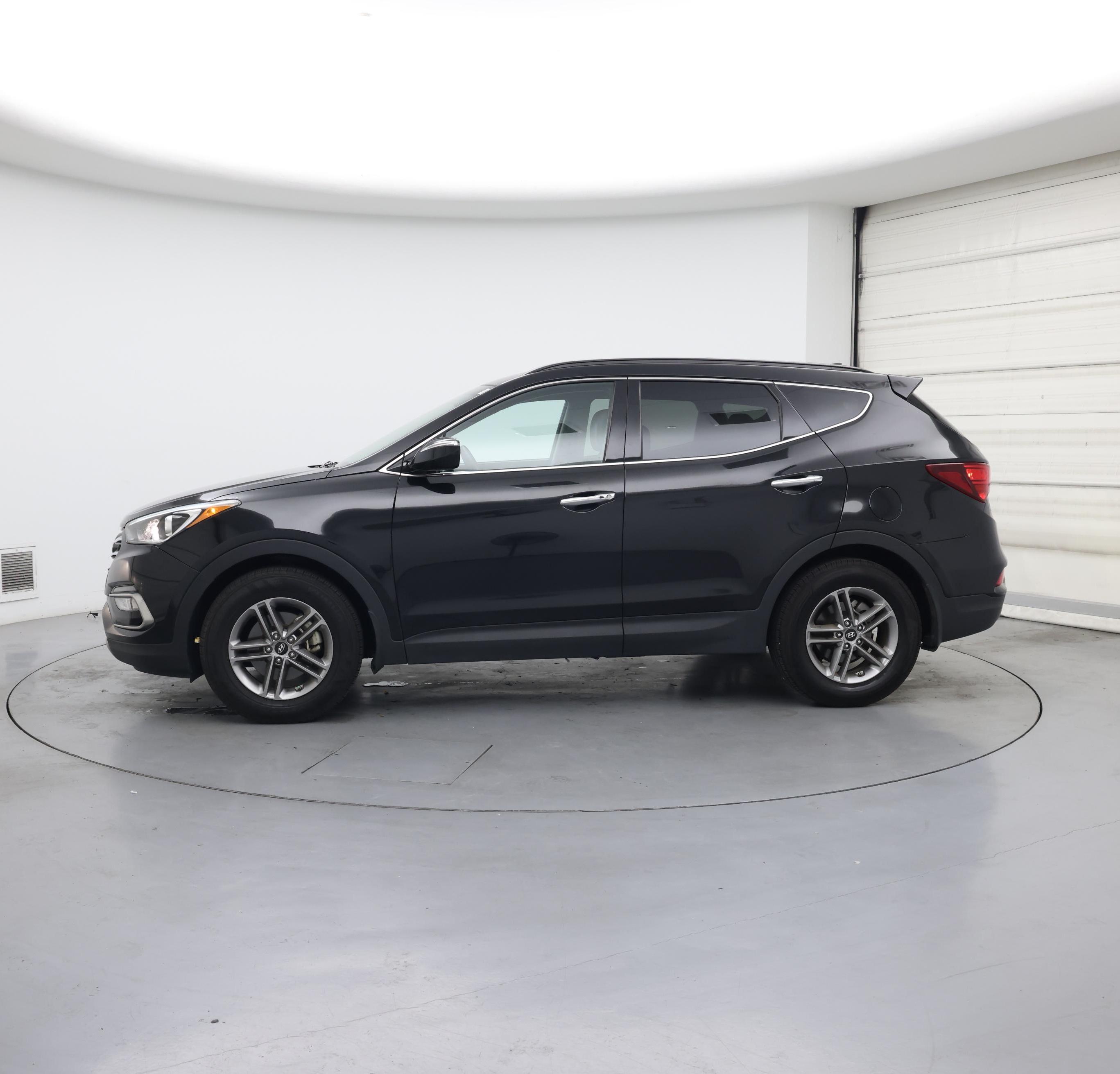 Thumbnail: 2017 Hyundai Santa Fe - 3