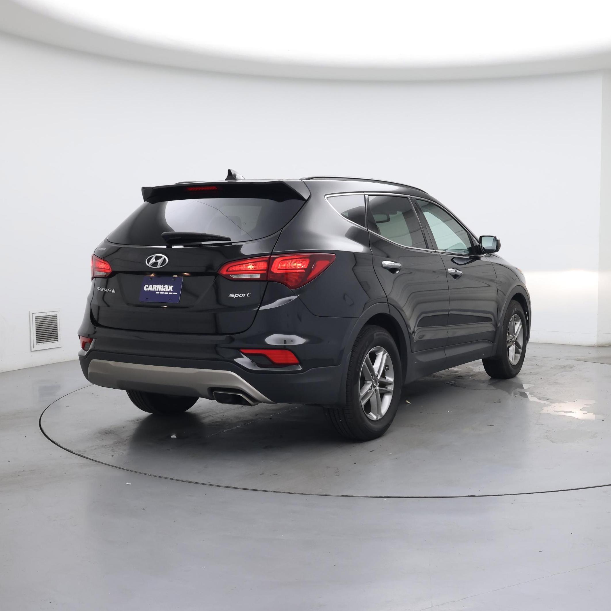Thumbnail: 2017 Hyundai Santa Fe - 8