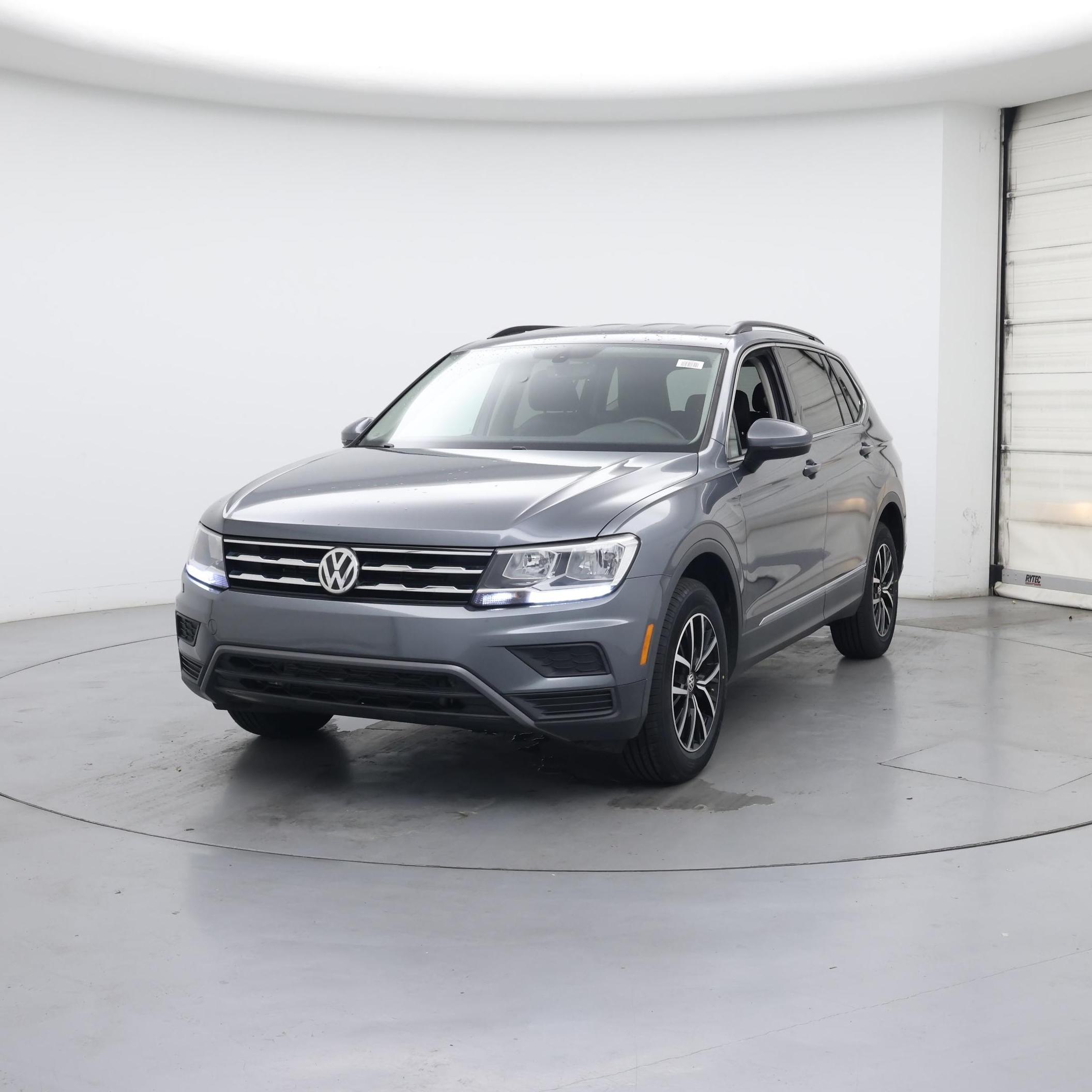 Thumbnail: 2021 Volkswagen Tiguan - 4