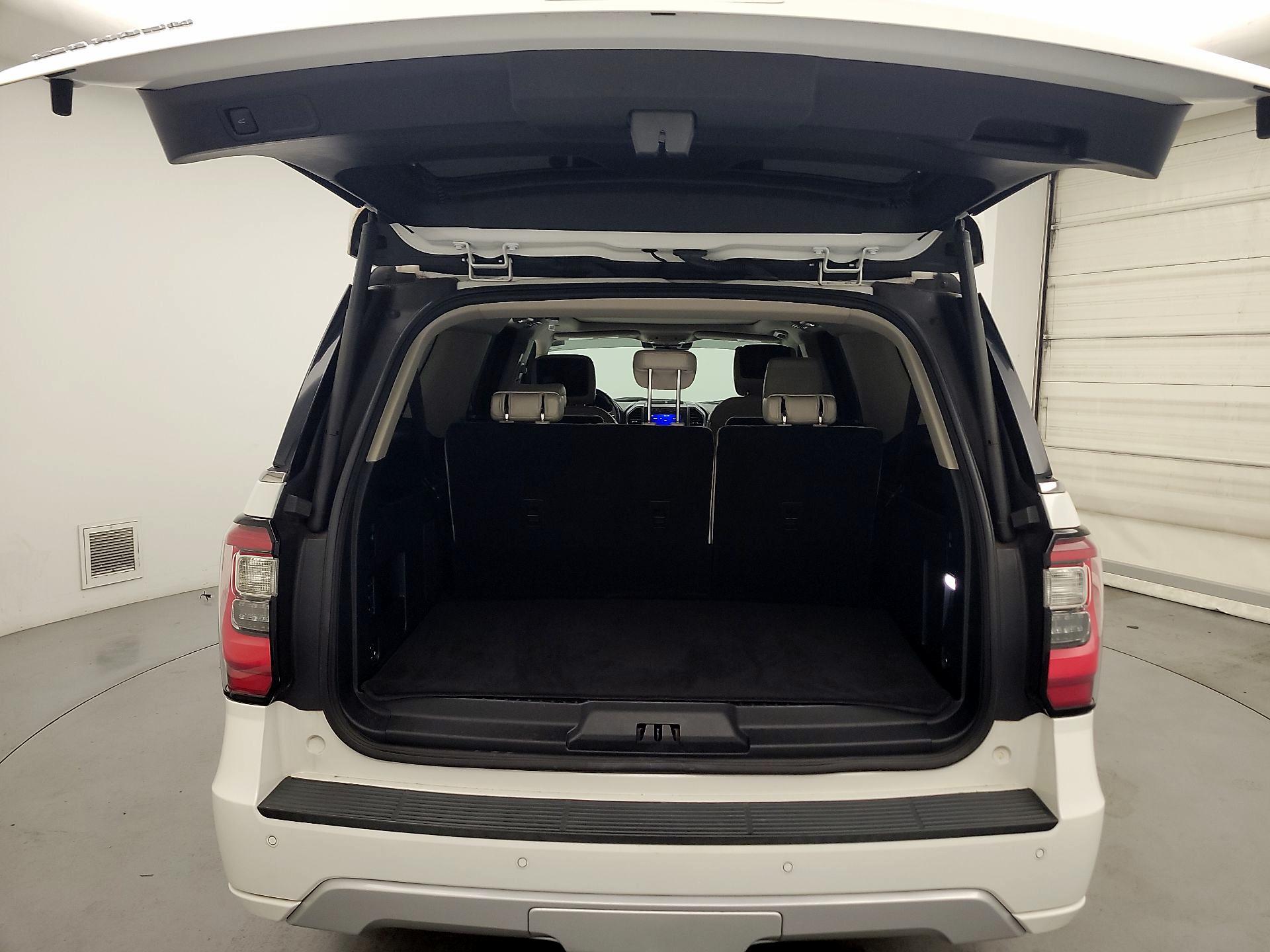 Thumbnail: 2020 Ford Expedition - 16