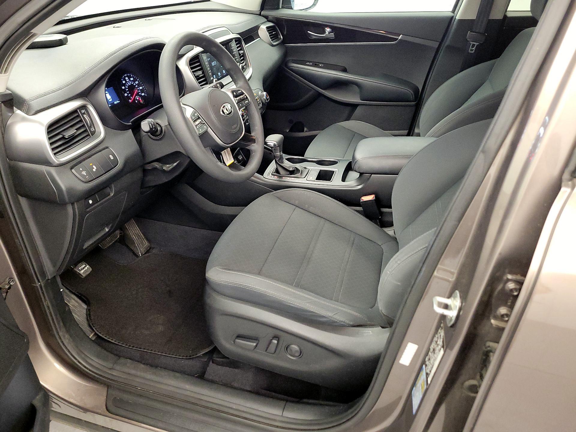 Thumbnail: 2019 Kia Sorento - 11
