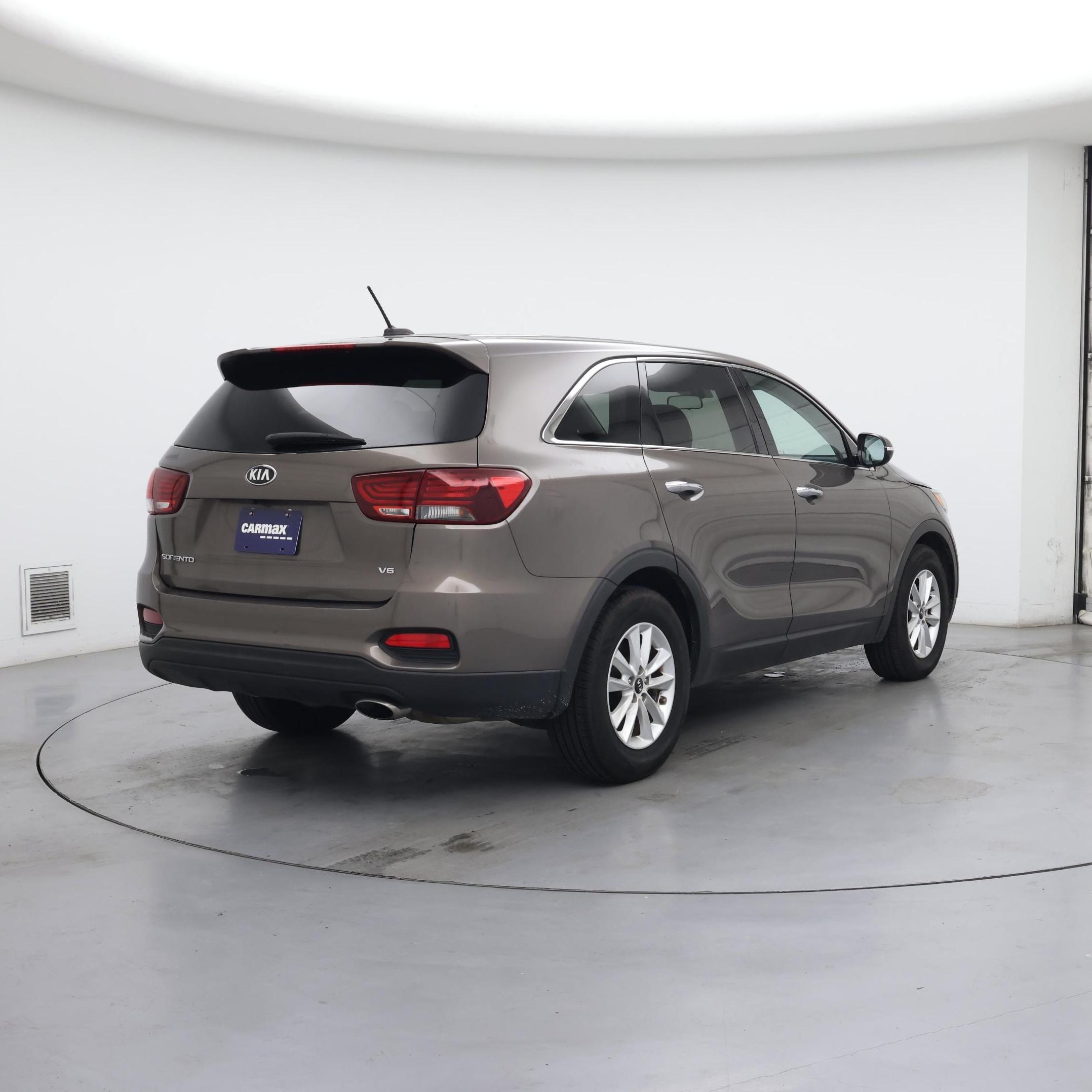 Thumbnail: 2019 Kia Sorento - 8