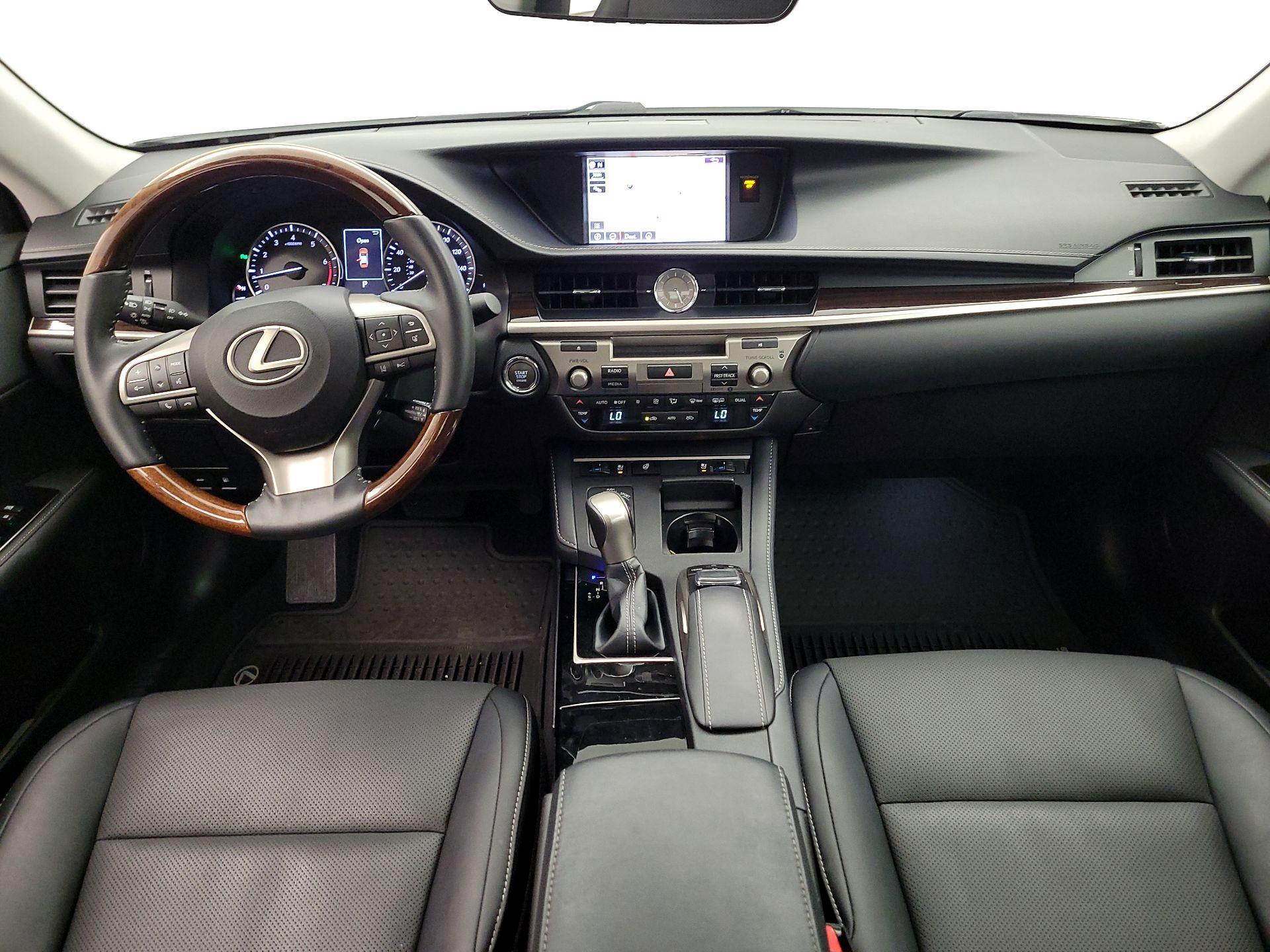Thumbnail: 2018 Lexus ES - 9