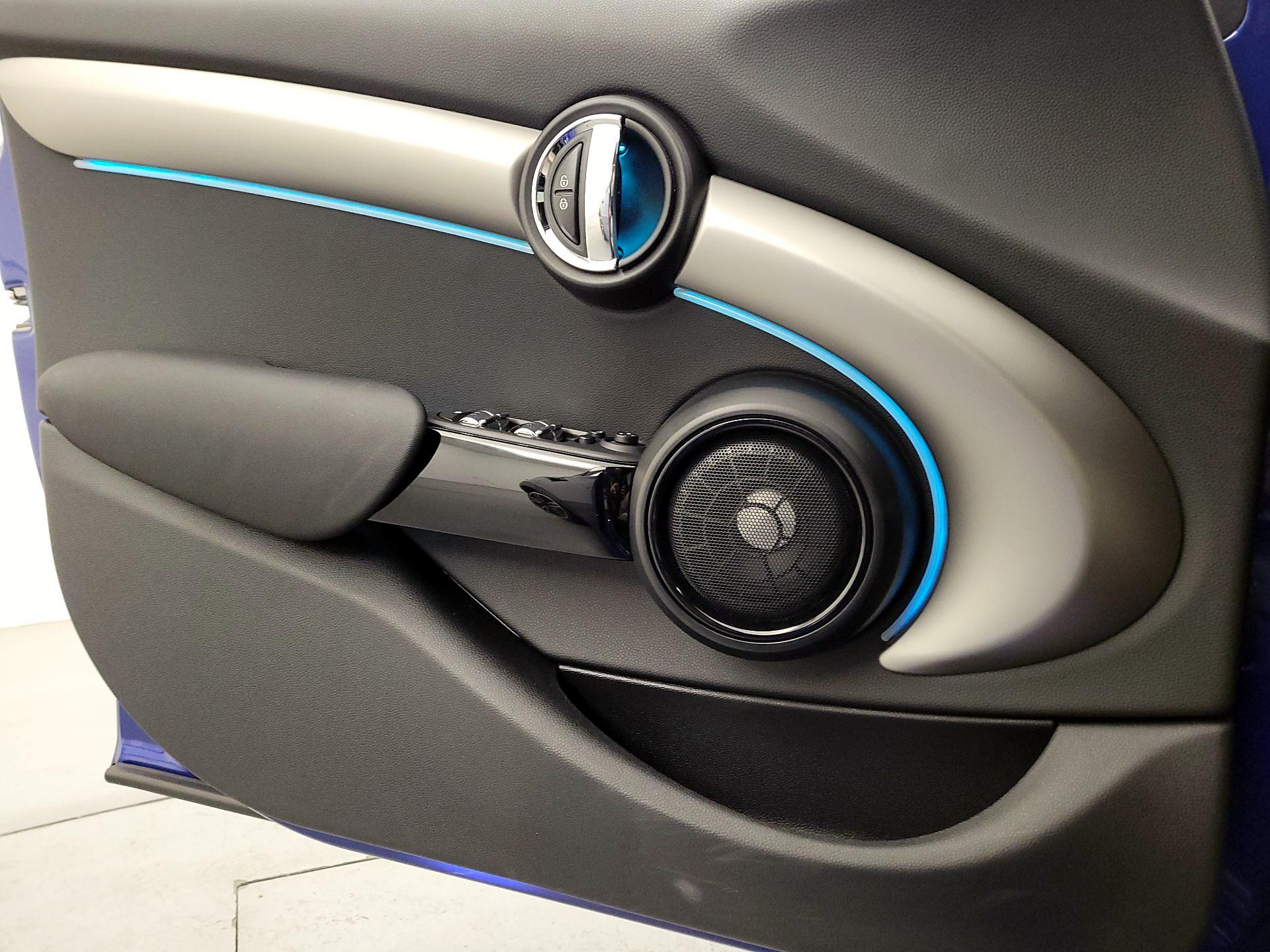 Thumbnail: 2021 MINI Cooper Hardtop - 12