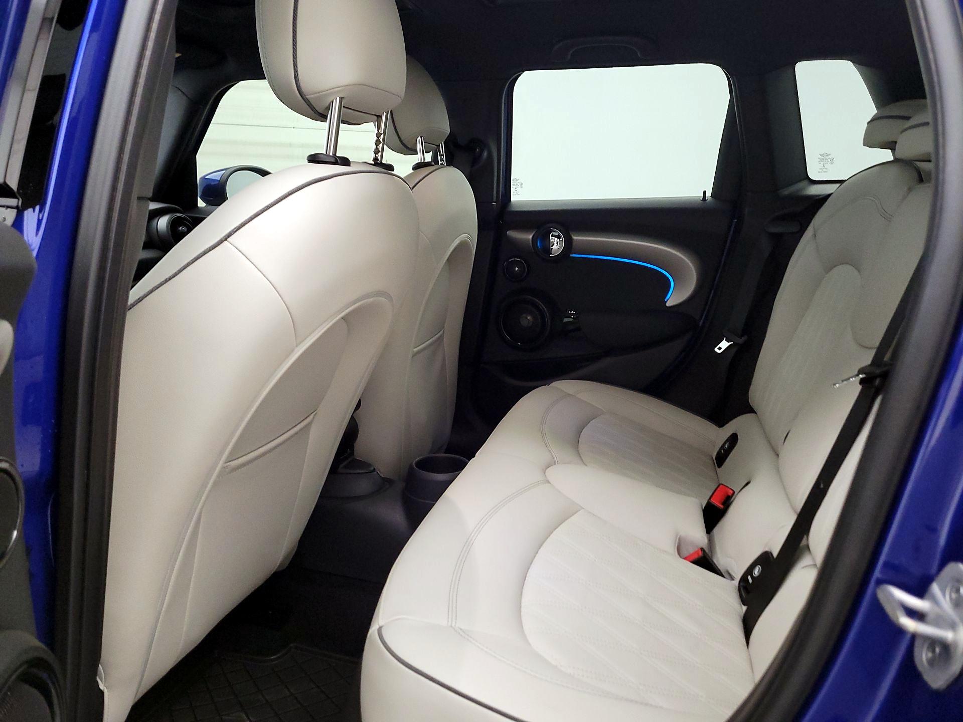 Thumbnail: 2021 MINI Cooper Hardtop - 19