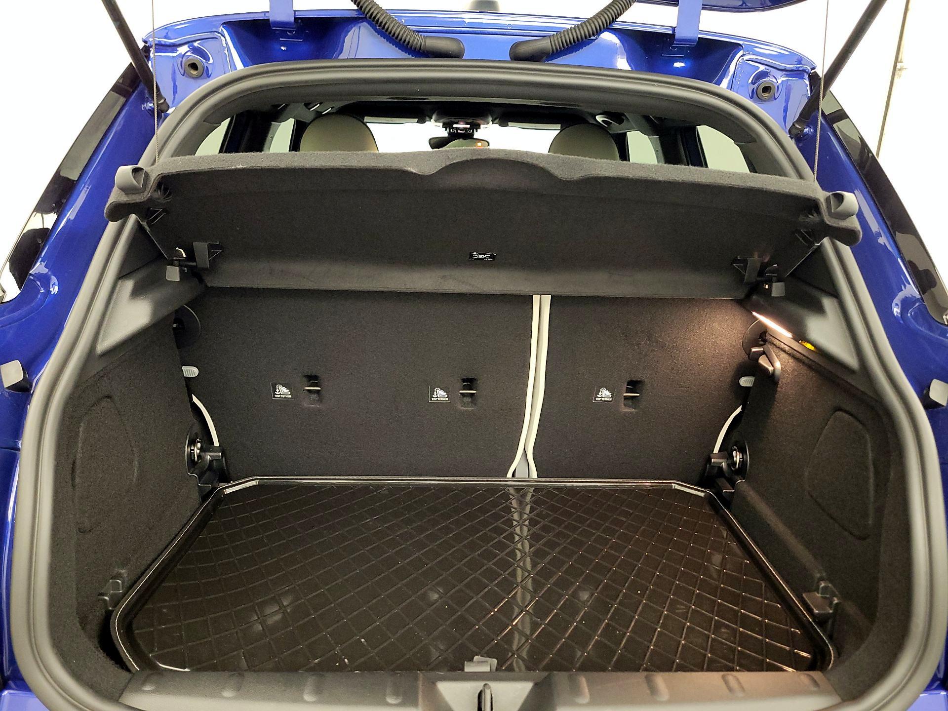 Thumbnail: 2021 MINI Cooper Hardtop - 20