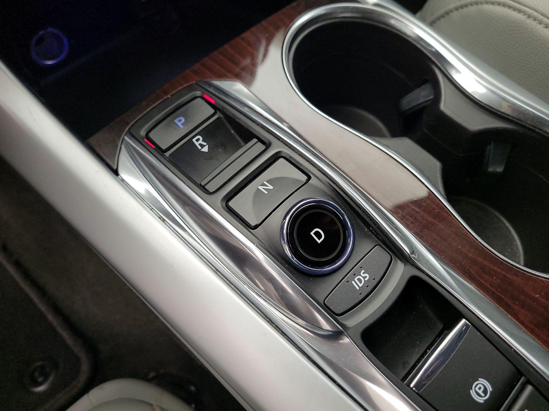 Thumbnail: 2015 Acura TLX - 17