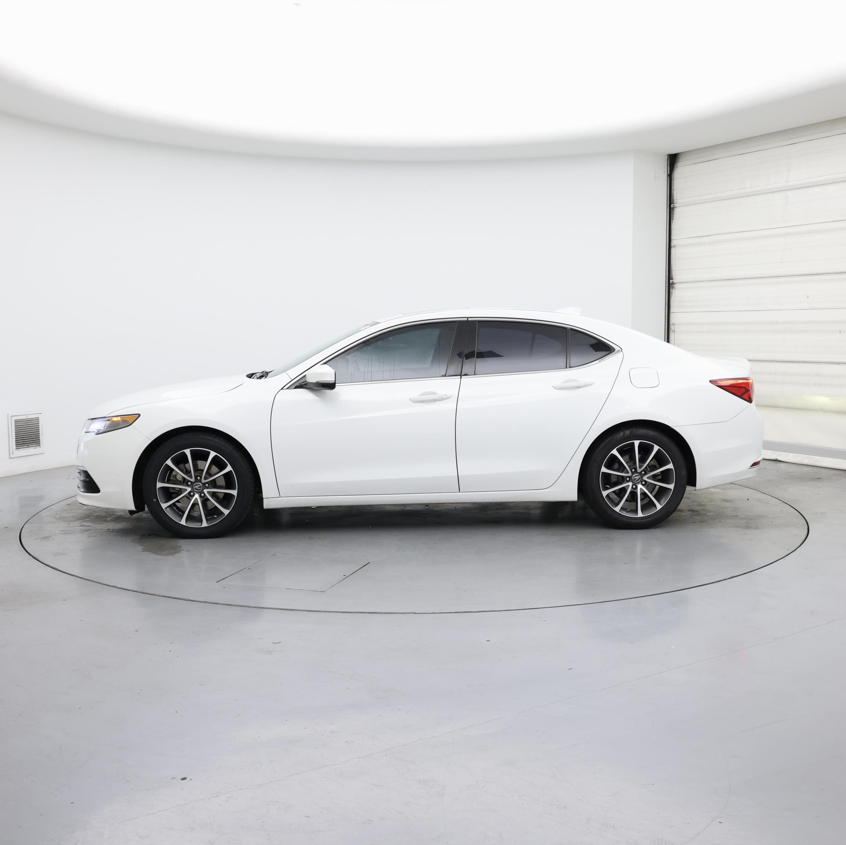 Thumbnail: 2015 Acura TLX - 3