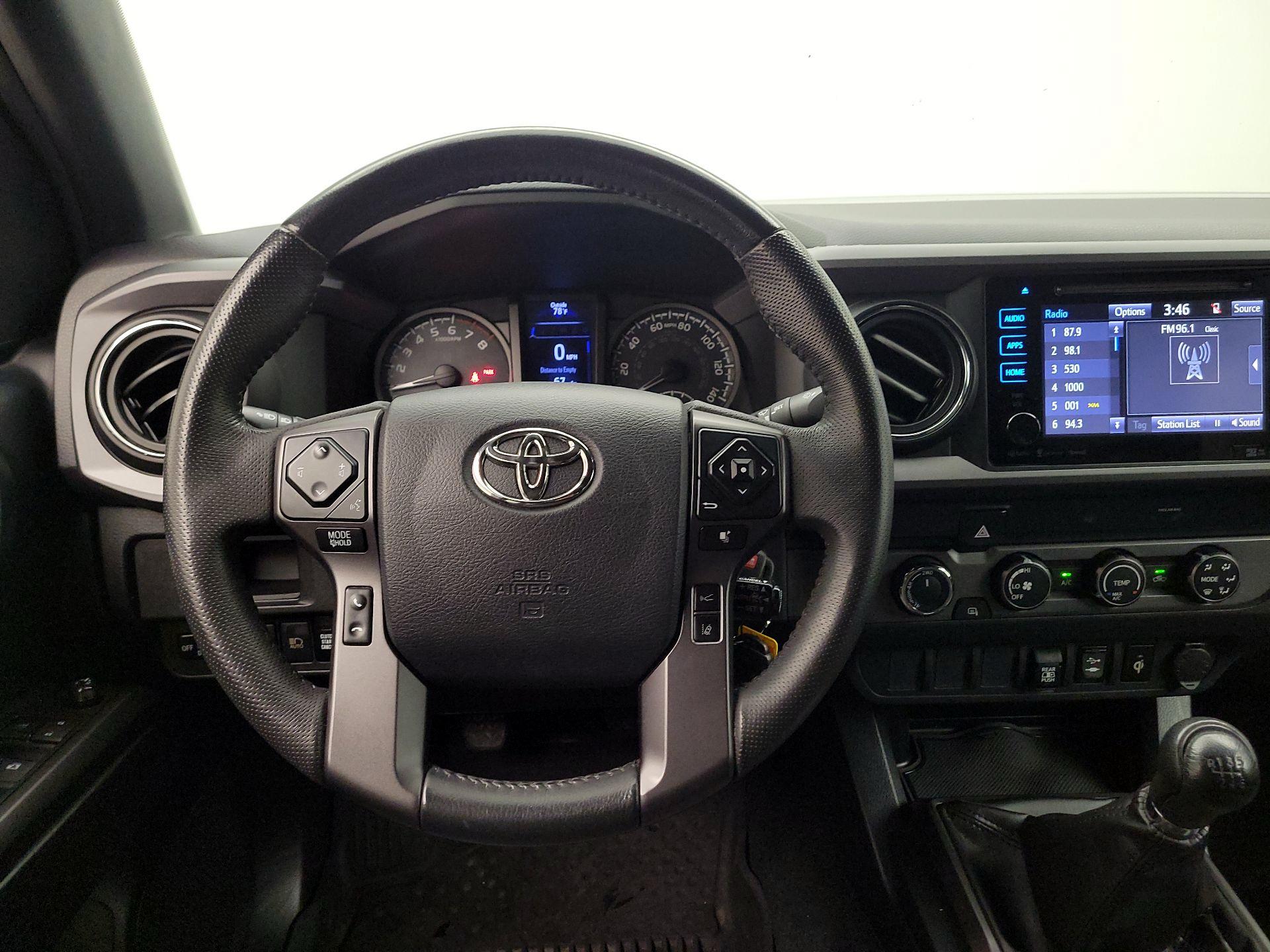 Thumbnail: 2019 Toyota Tacoma - 10