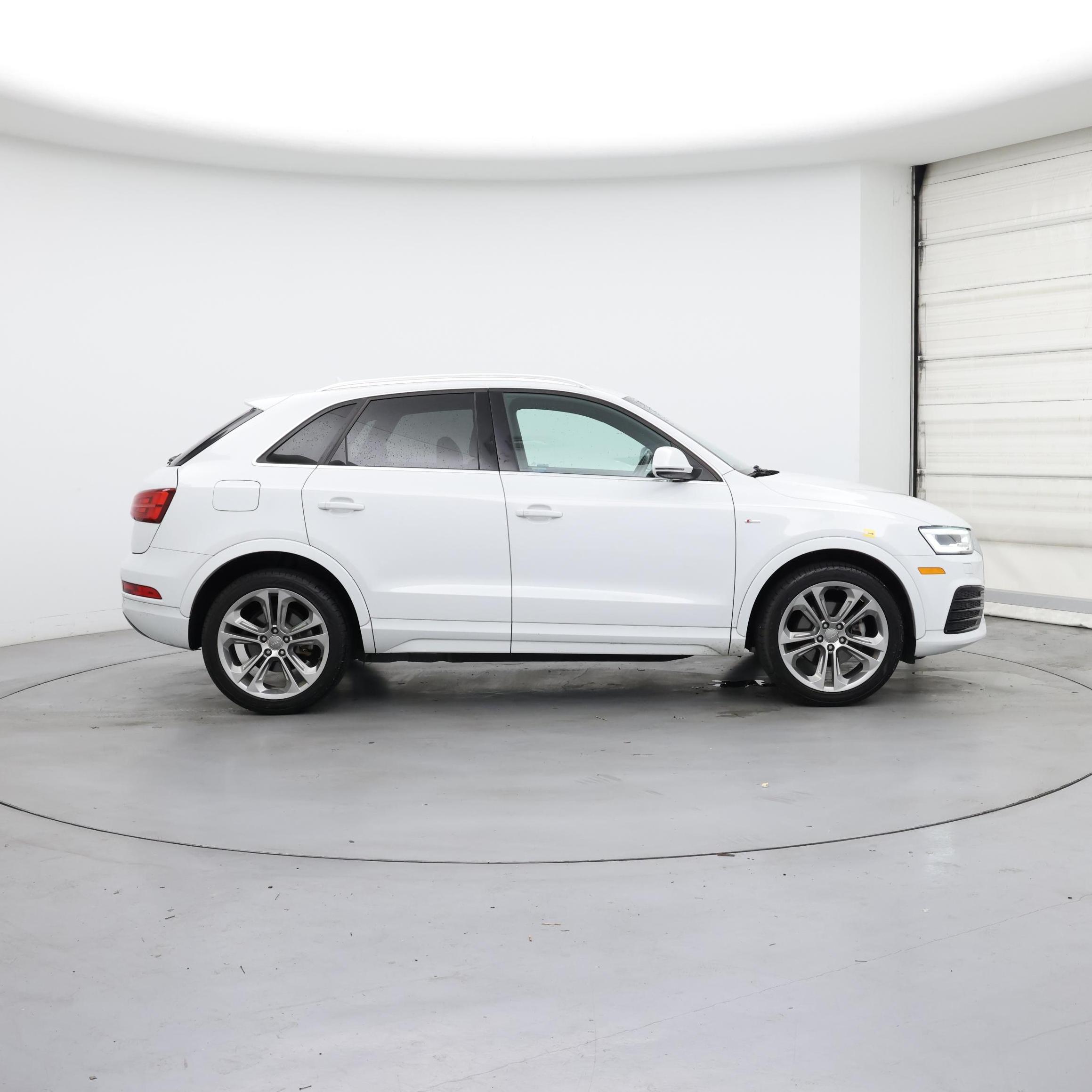 Thumbnail: 2018 Audi Q3 - 7