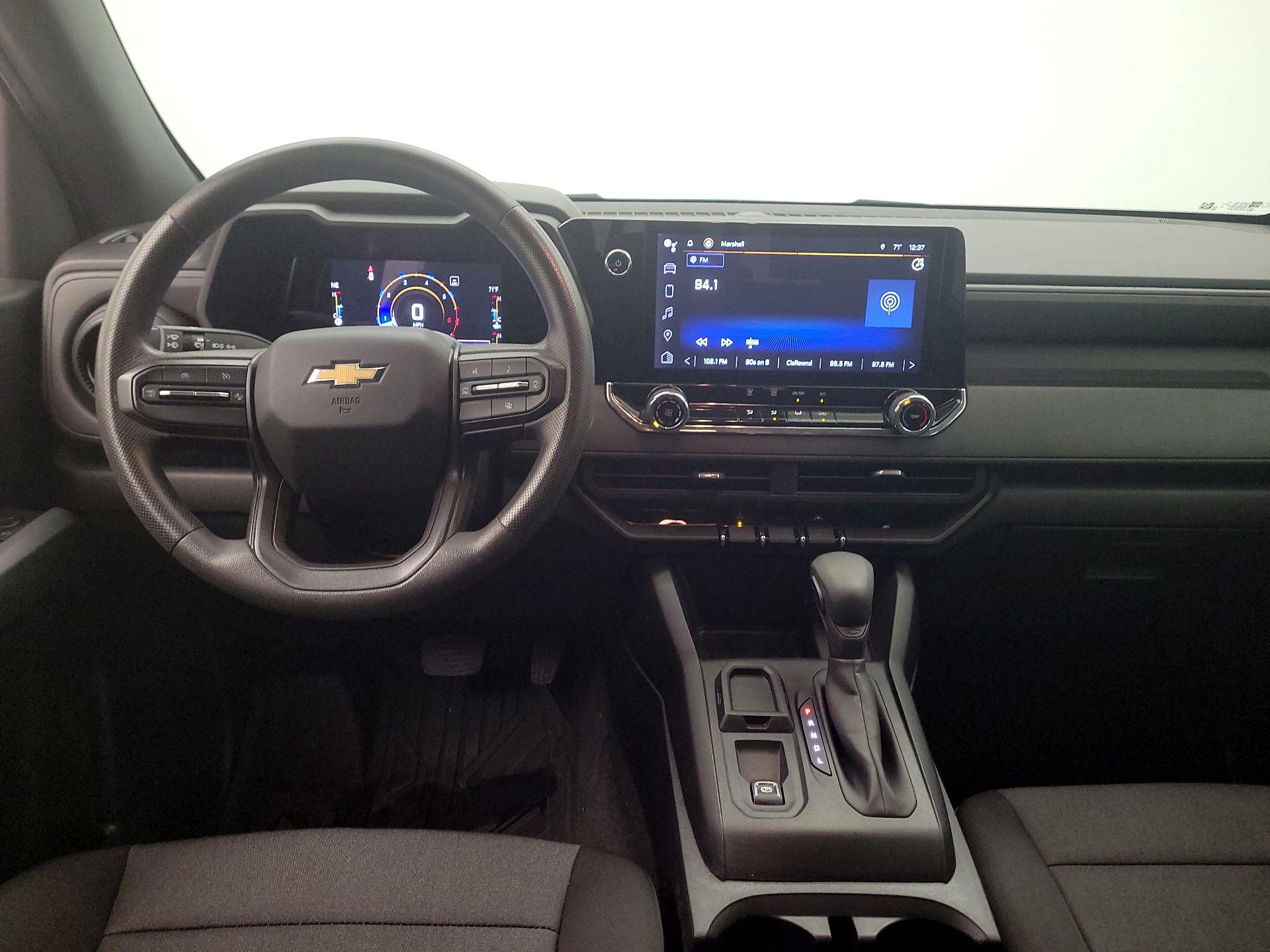 Thumbnail: 2023 Chevrolet Colorado - 9