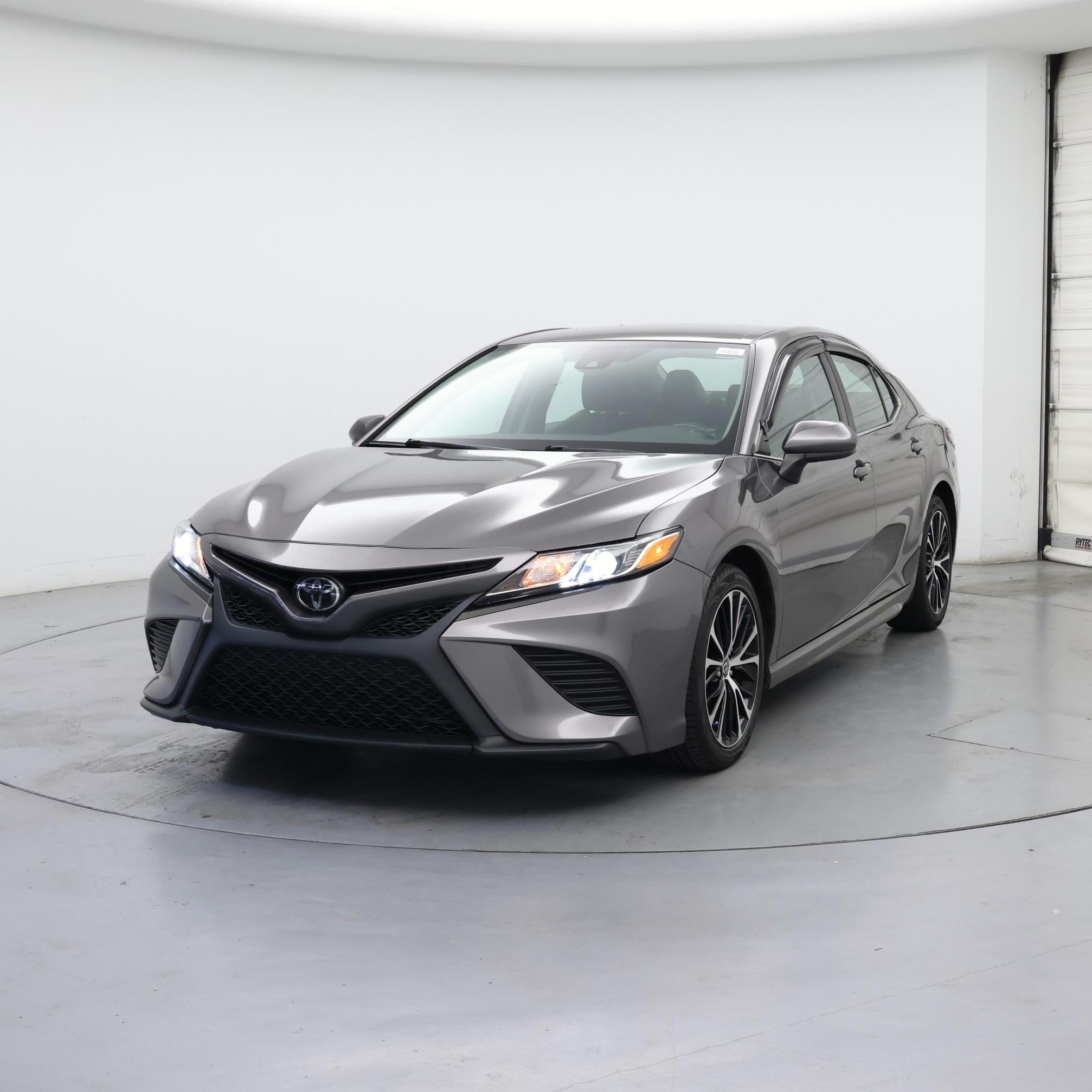 Thumbnail: 2020 Toyota Camry - 4