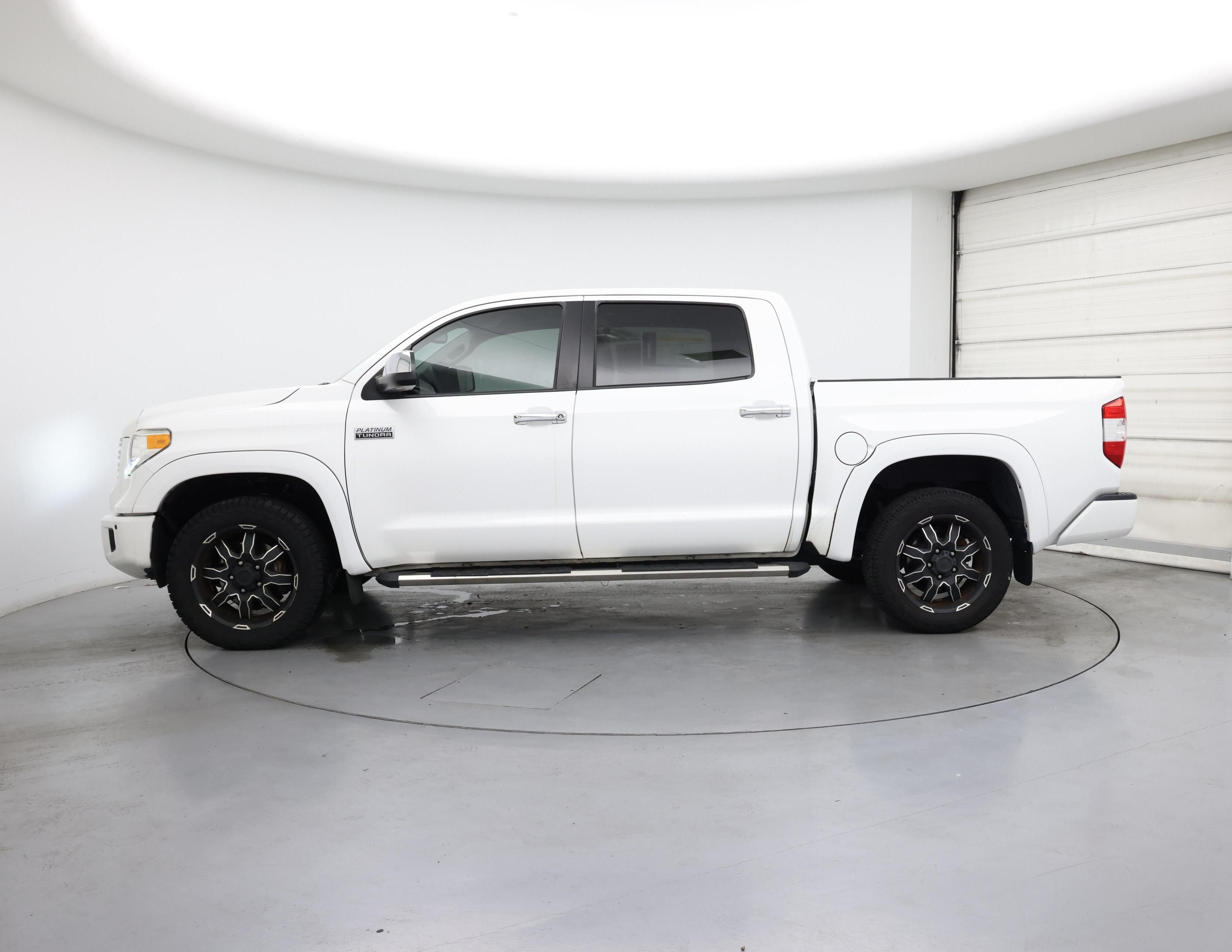 Thumbnail: 2017 Toyota Tundra - 3