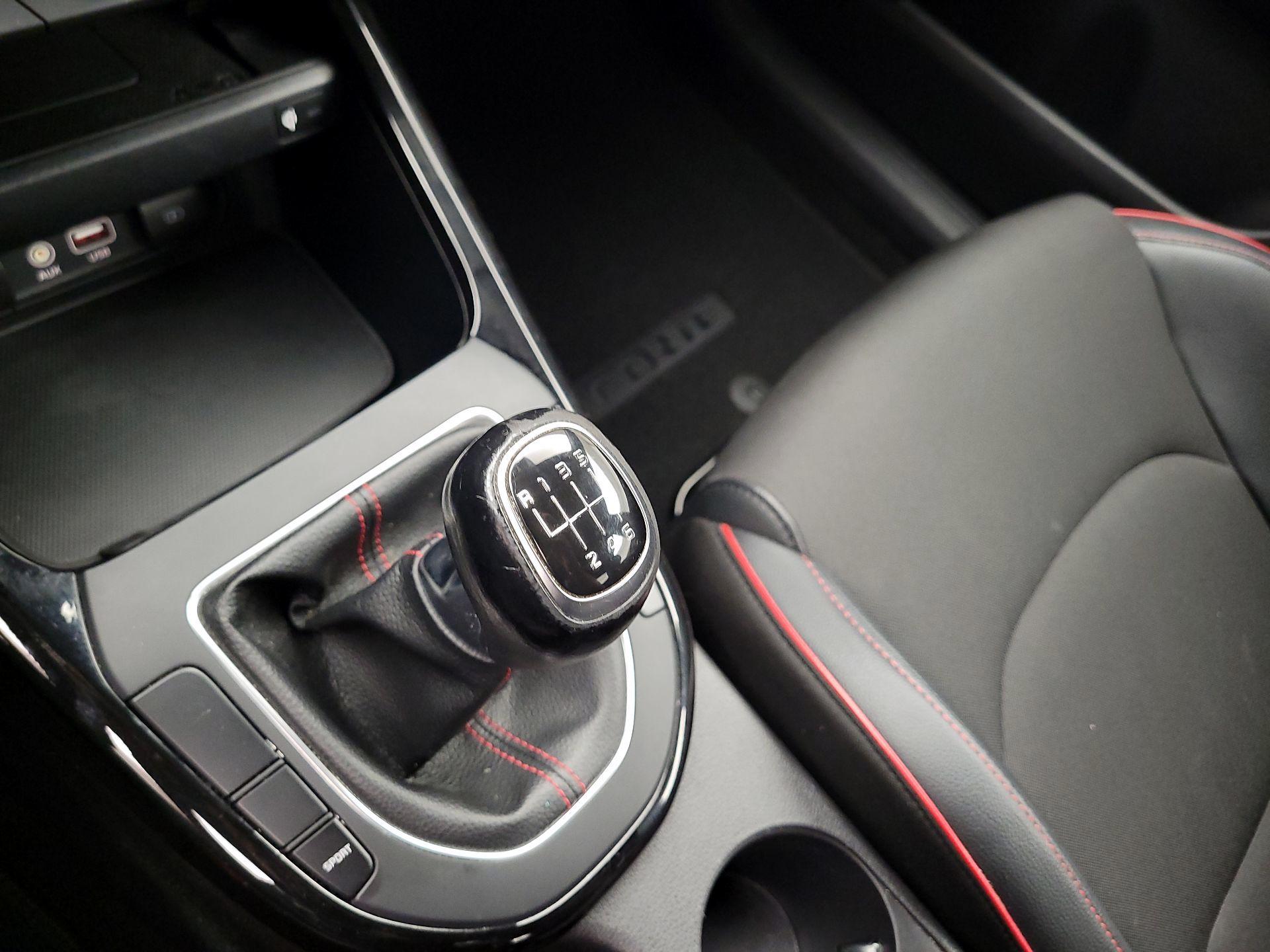 Thumbnail: 2021 Kia Forte - 17