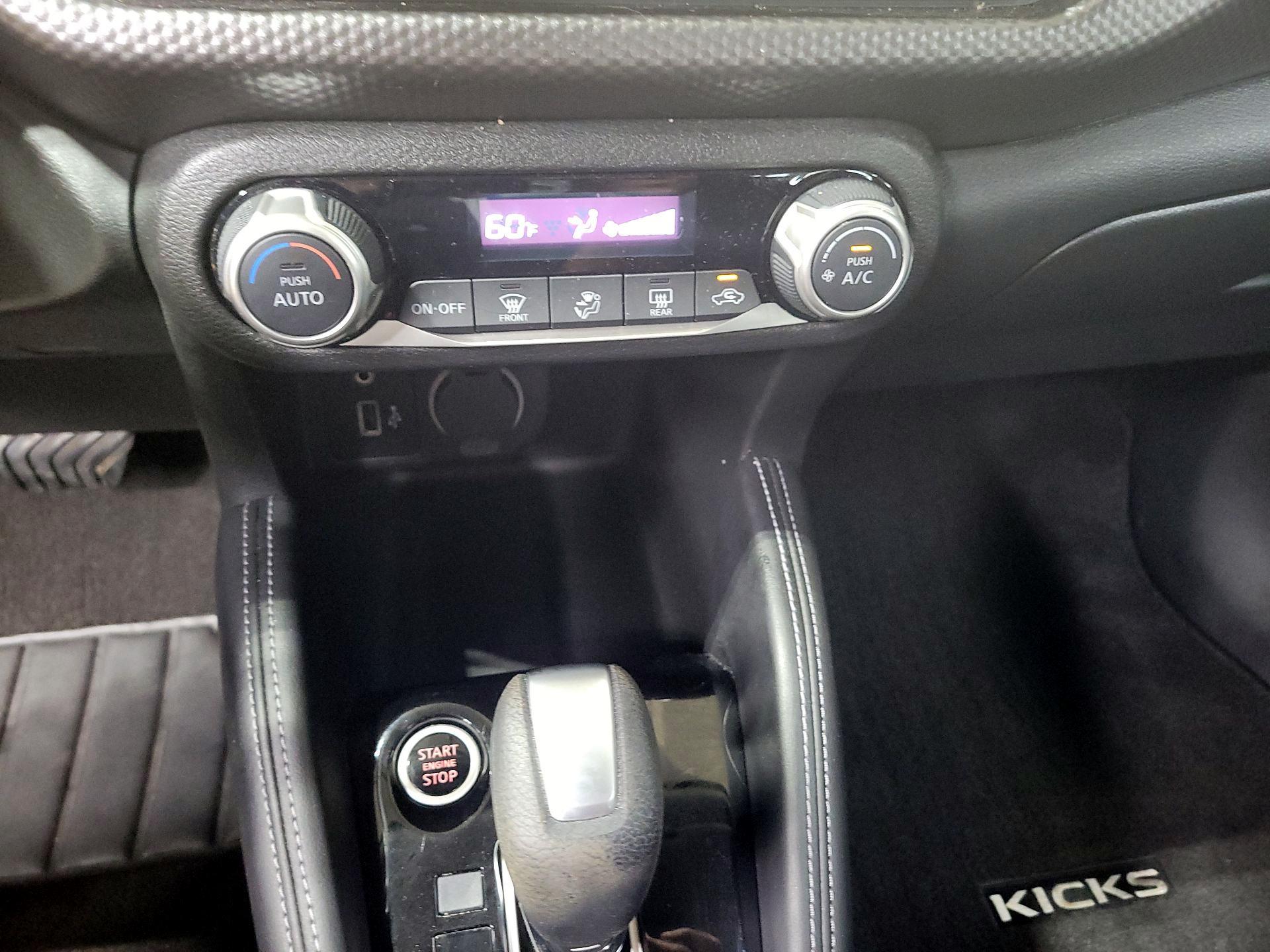 Thumbnail: 2018 Nissan Kicks - 15