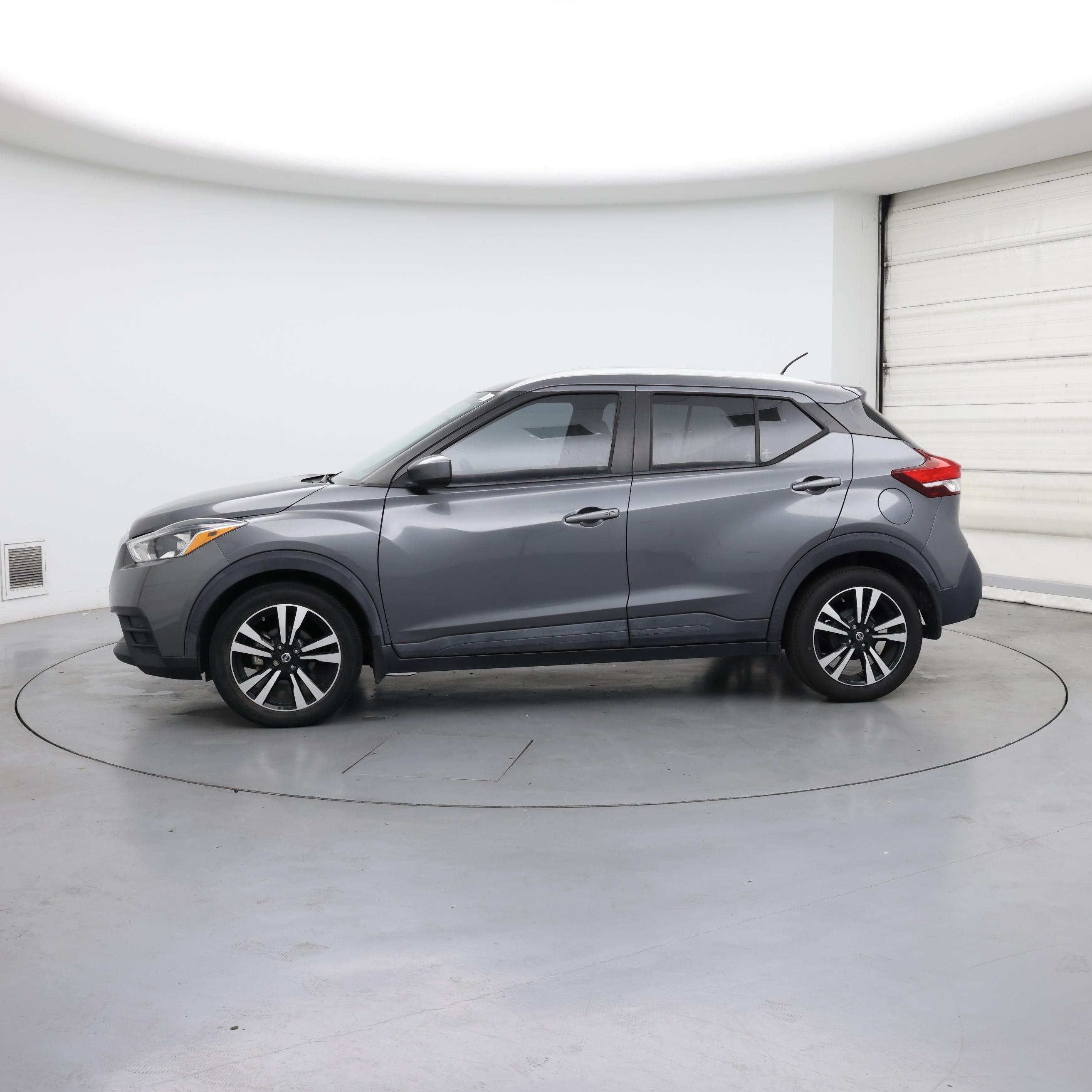 Thumbnail: 2018 Nissan Kicks - 3
