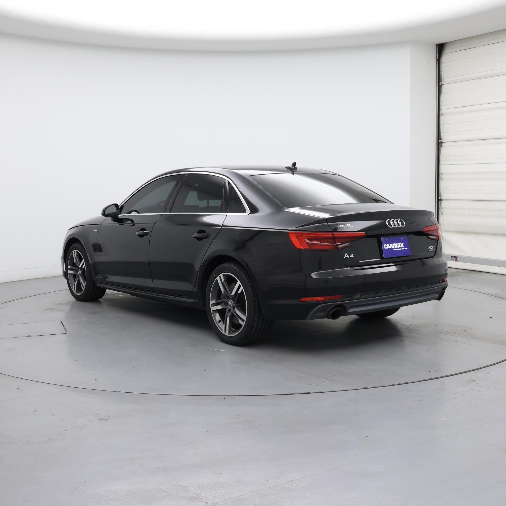 Thumbnail: 2017 Audi A4 - 2