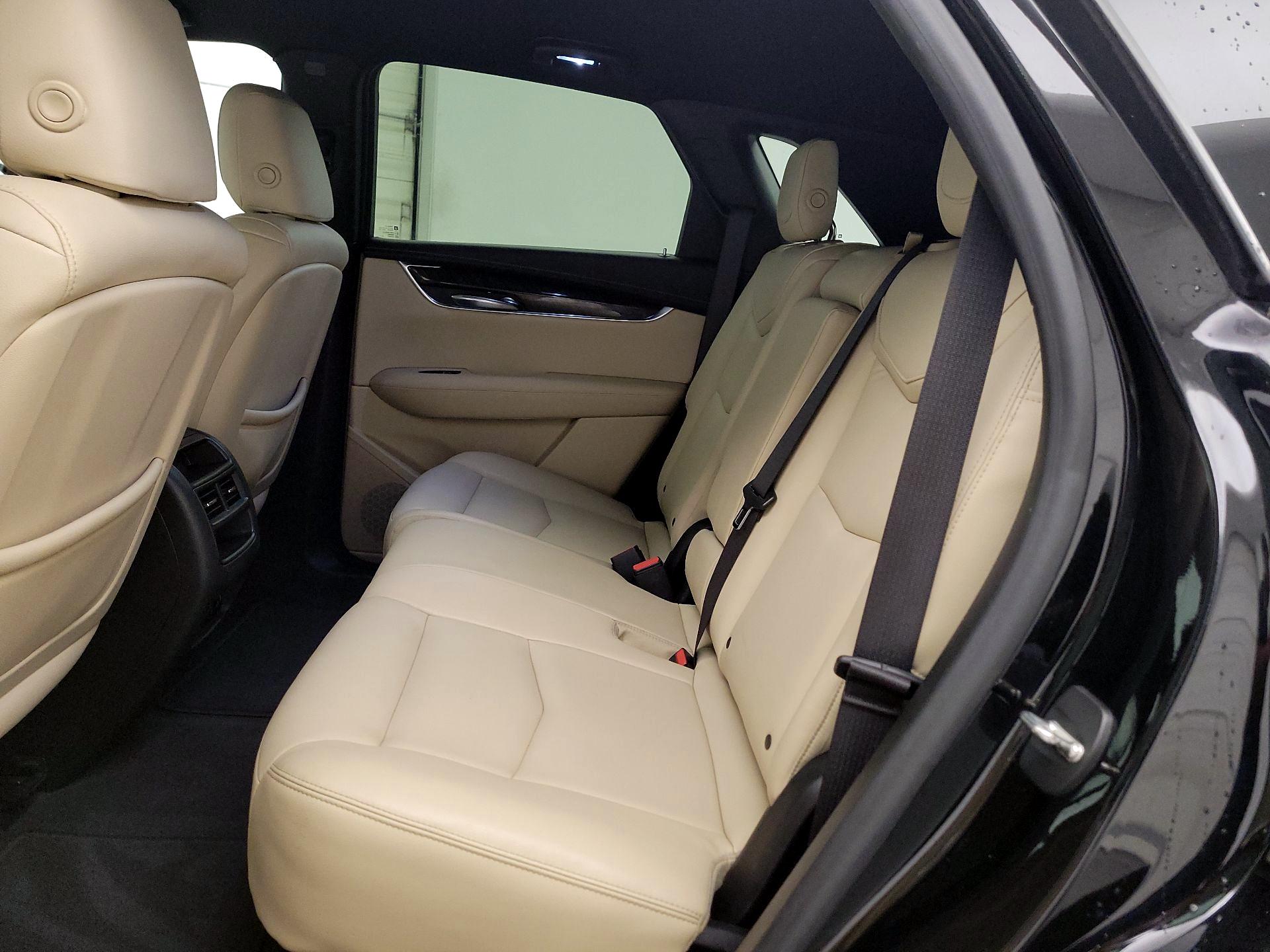 Thumbnail: 2017 Cadillac XT5 - 19