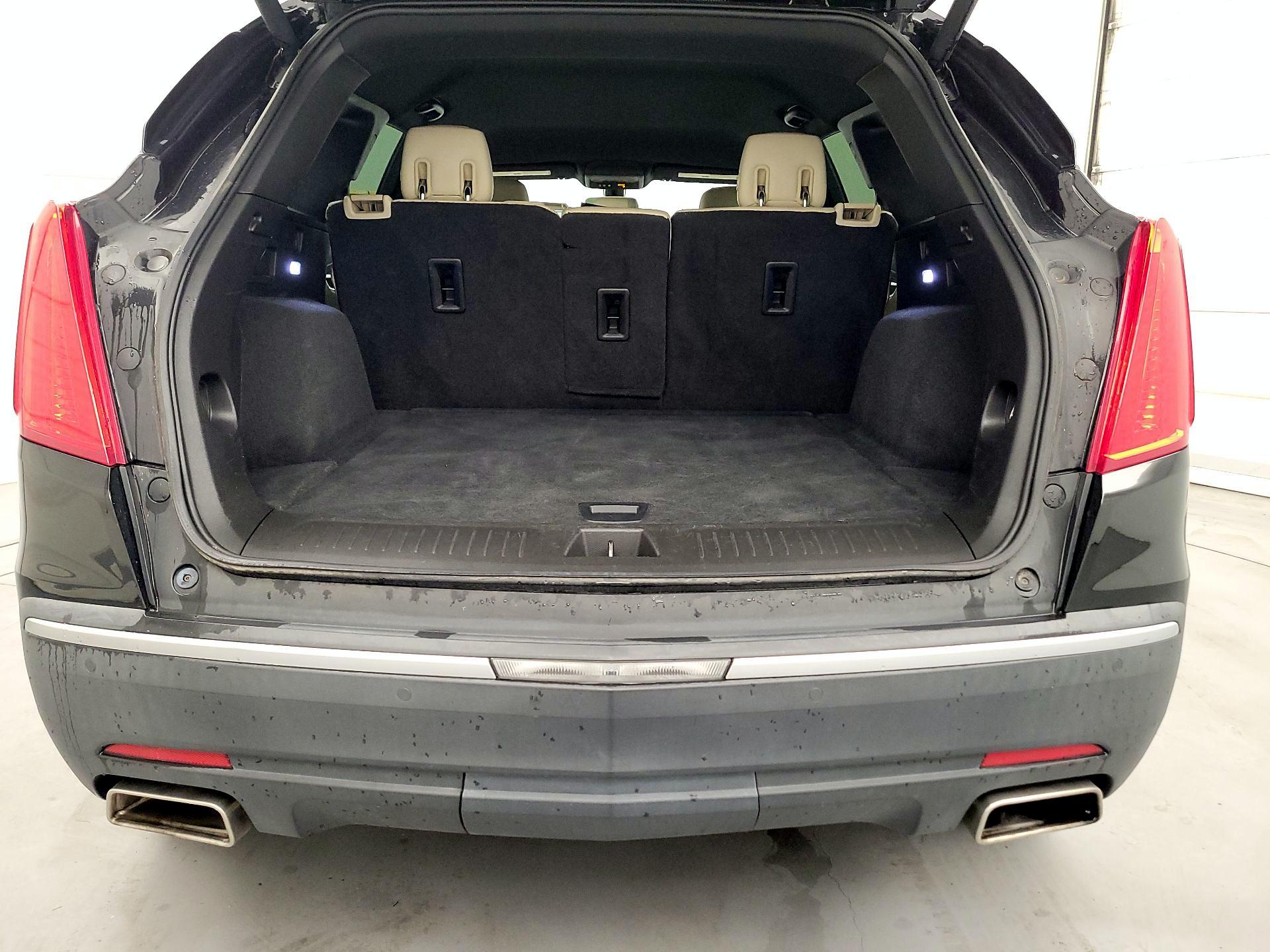 Thumbnail: 2017 Cadillac XT5 - 20