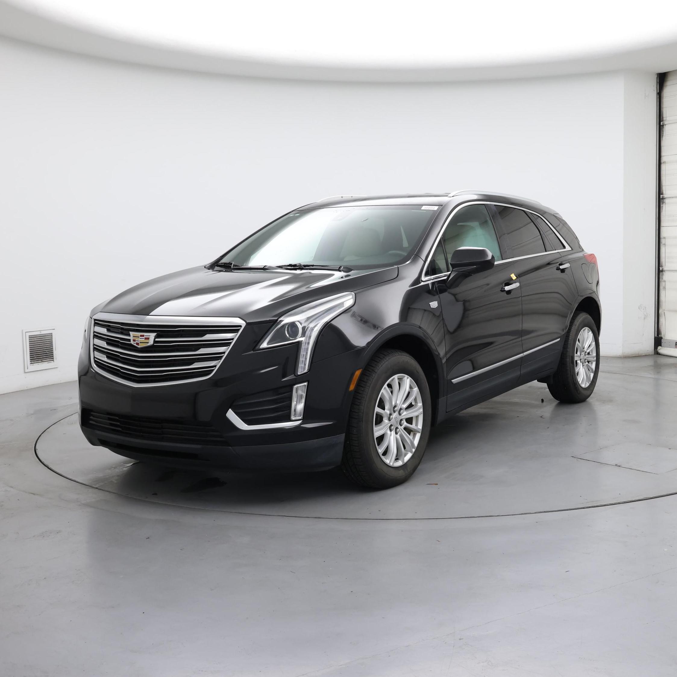 Thumbnail: 2017 Cadillac XT5 - 4