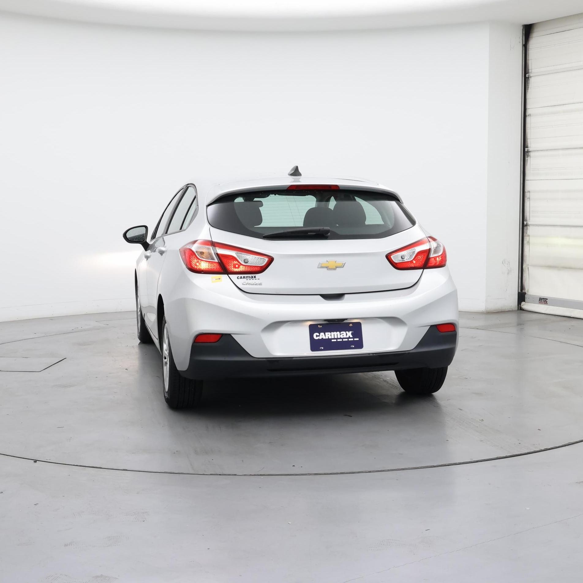 Thumbnail: 2019 Chevrolet Cruze - 6