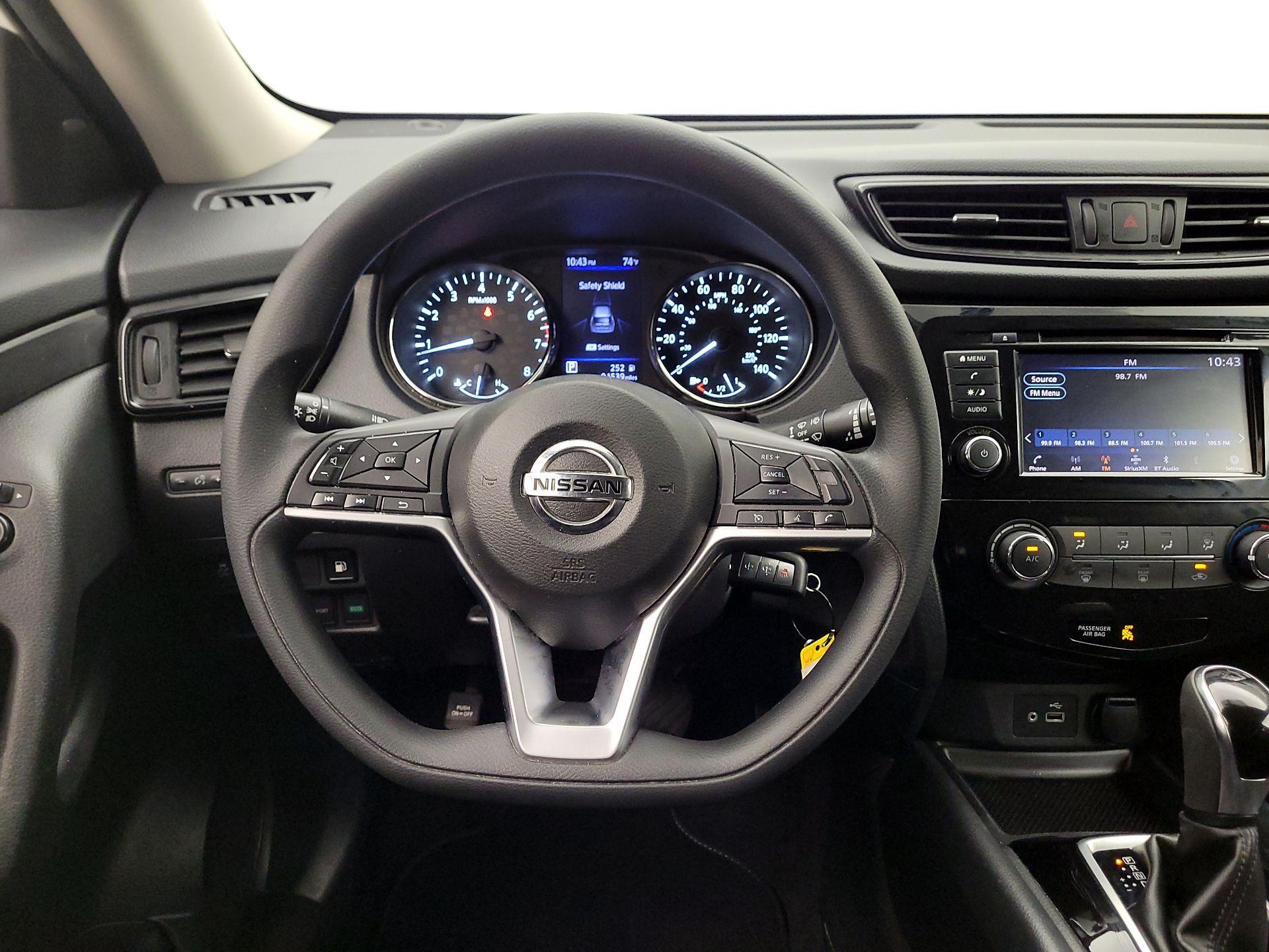 Thumbnail: 2018 Nissan Rogue - 10