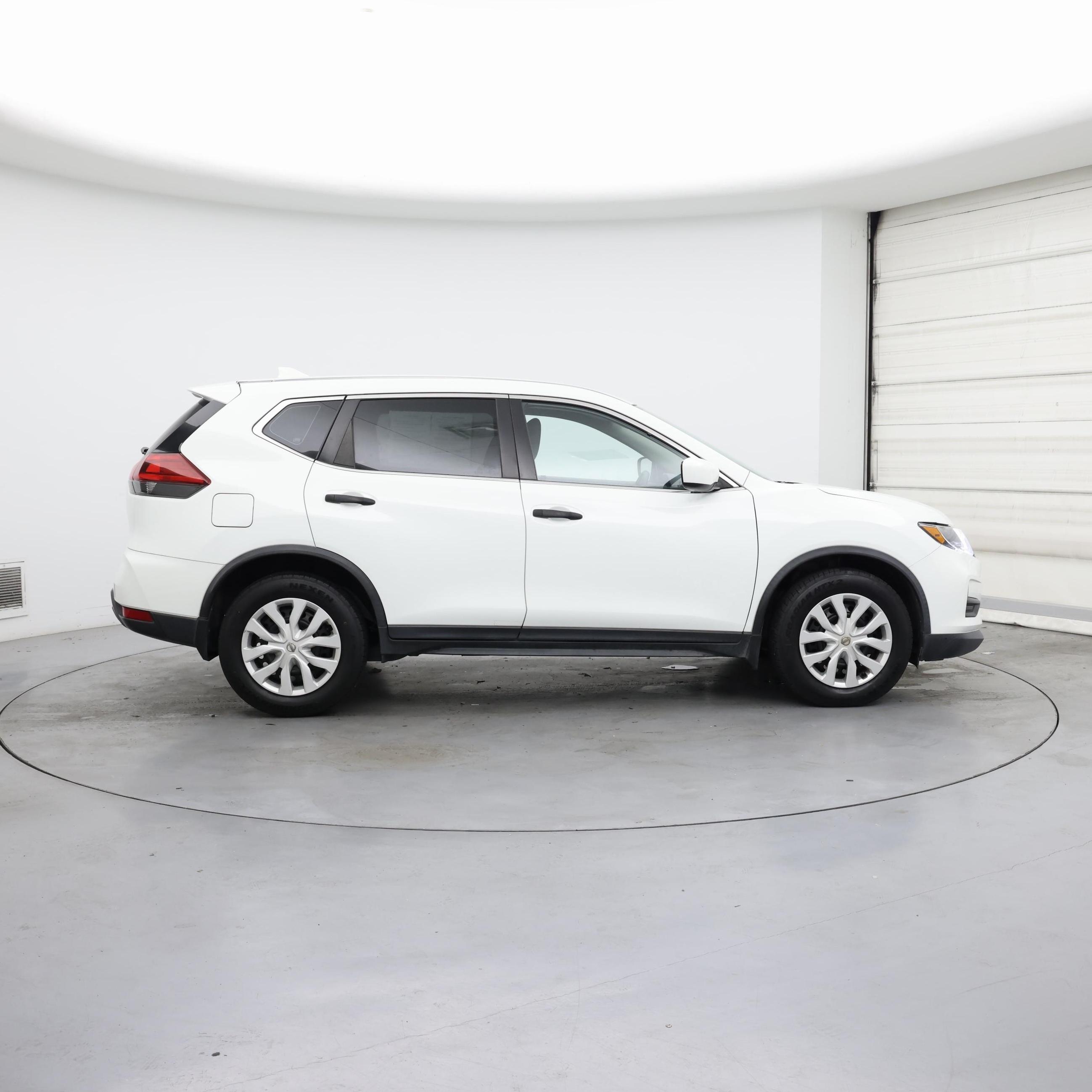 Thumbnail: 2018 Nissan Rogue - 7