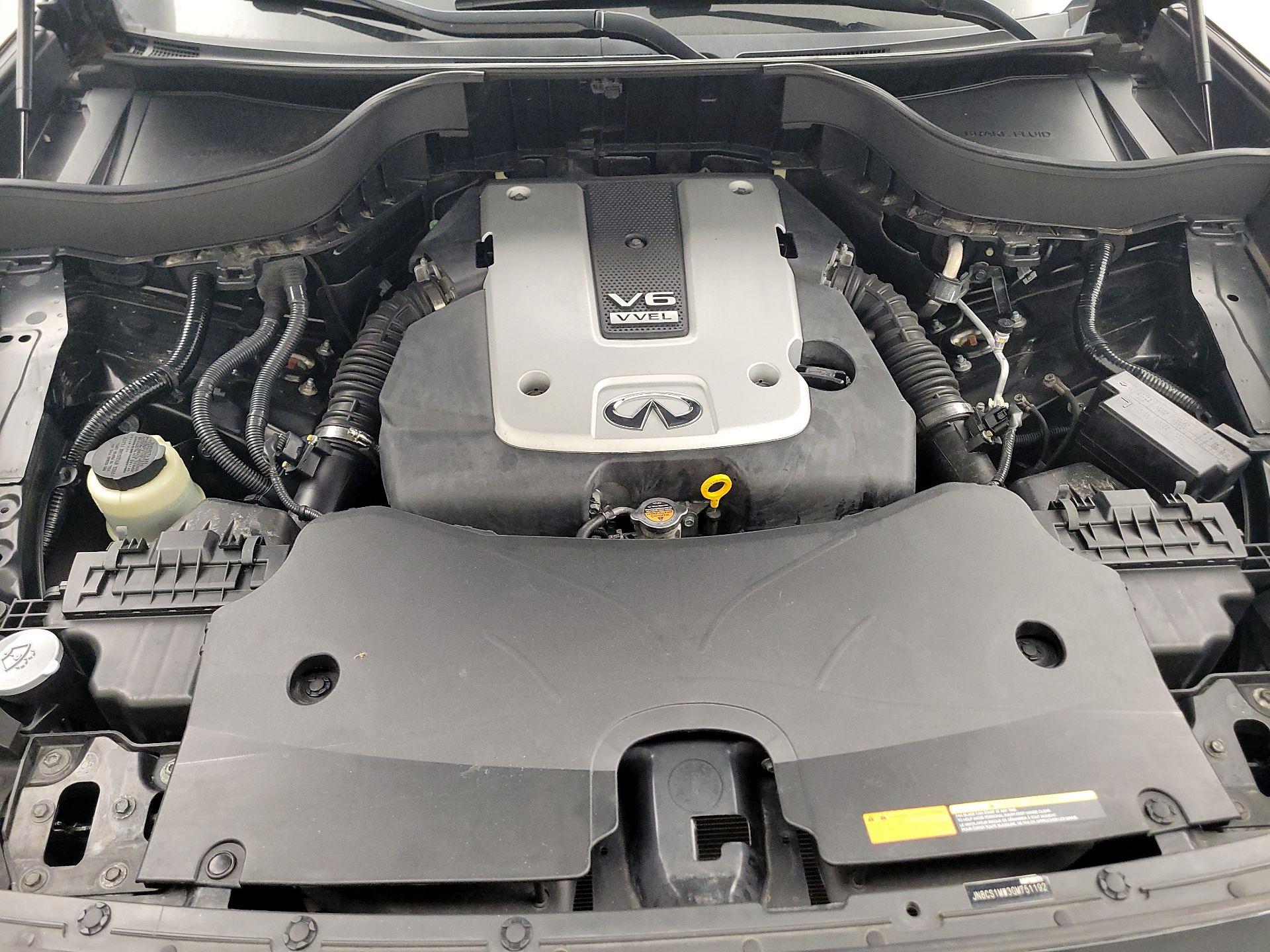 Thumbnail: 2016 INFINITI QX70 - 19