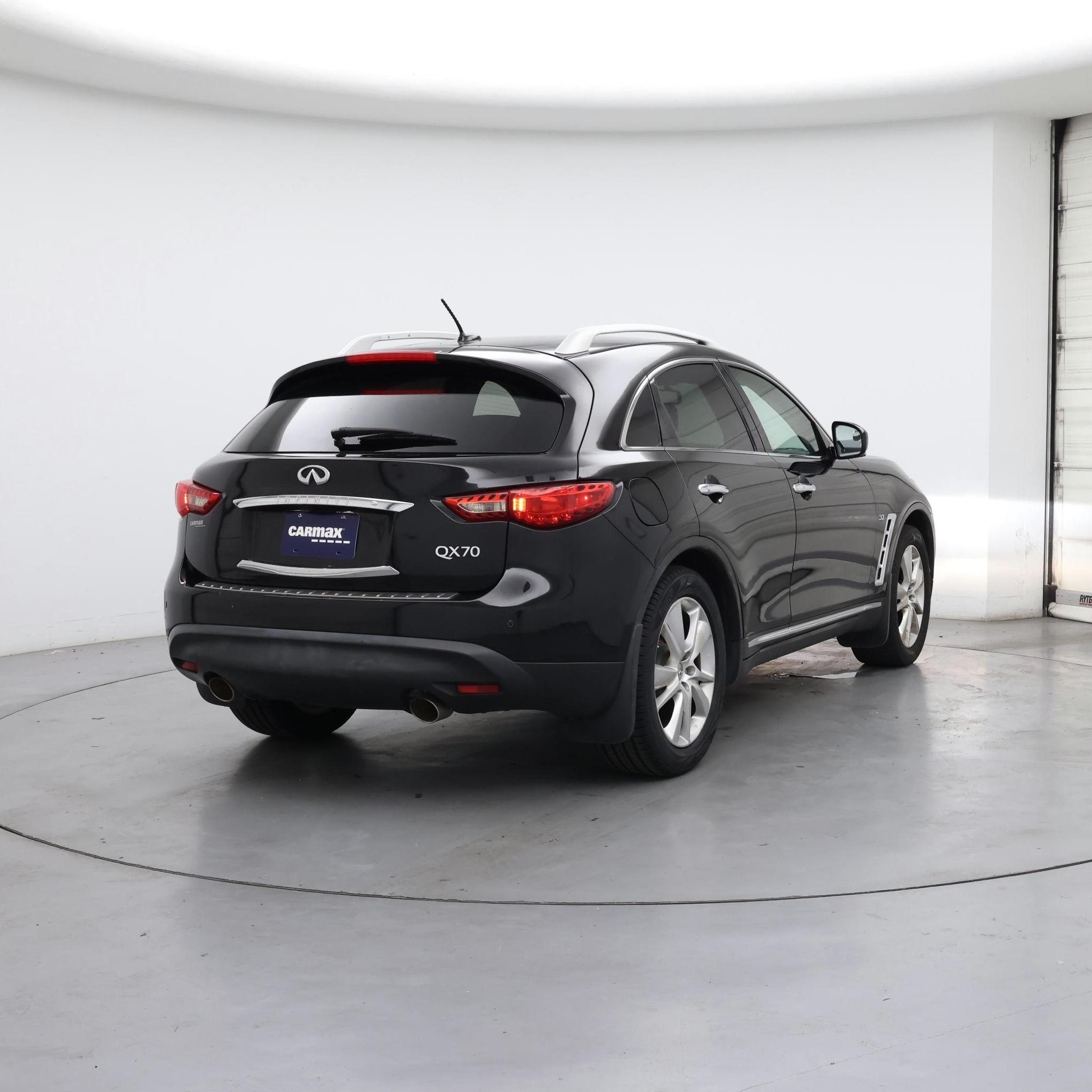 Thumbnail: 2016 INFINITI QX70 - 8