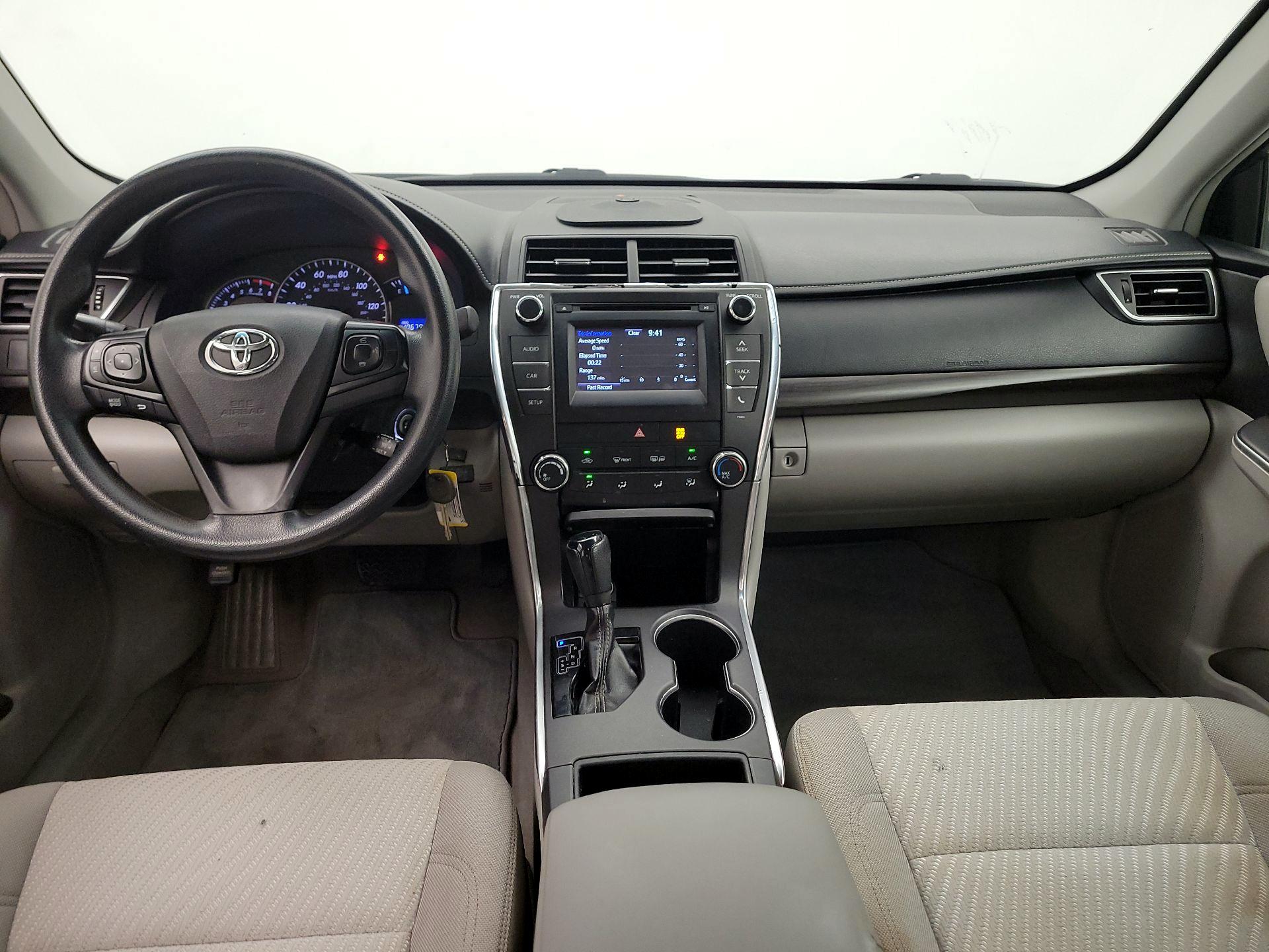 Thumbnail: 2015 Toyota Camry - 9