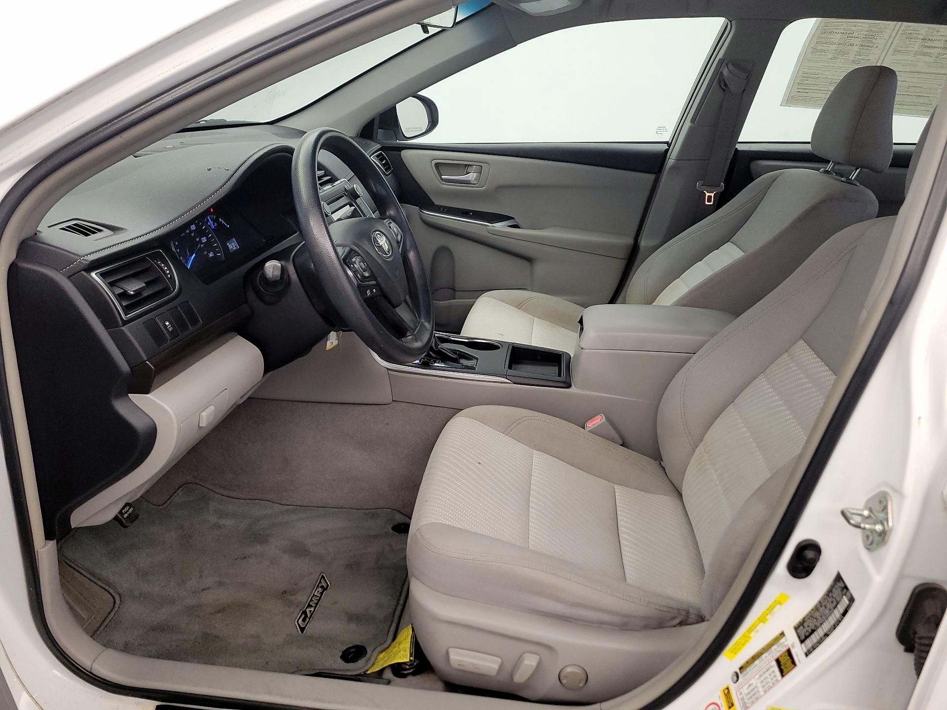 Thumbnail: 2015 Toyota Camry - 11