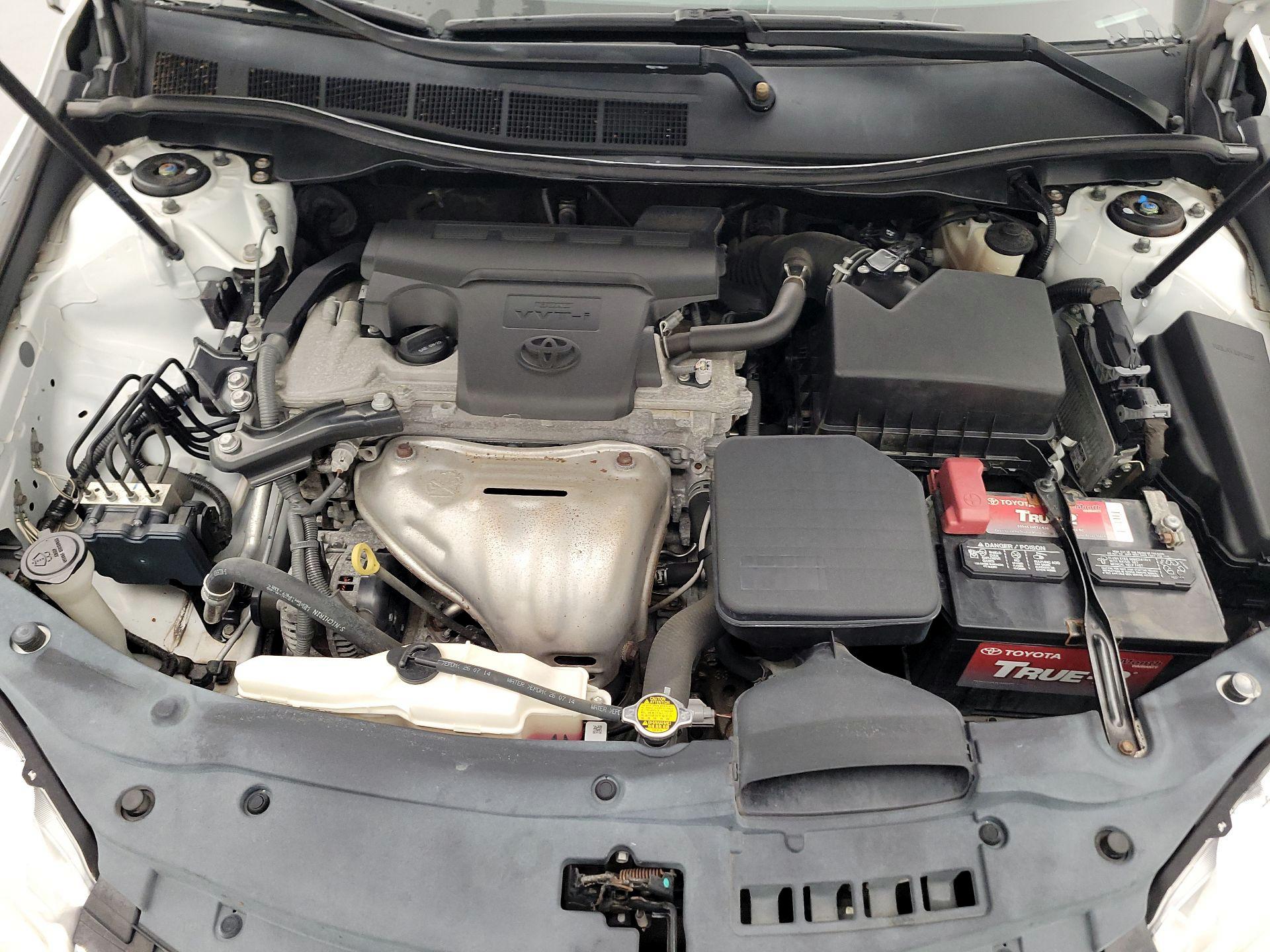 Thumbnail: 2015 Toyota Camry - 20