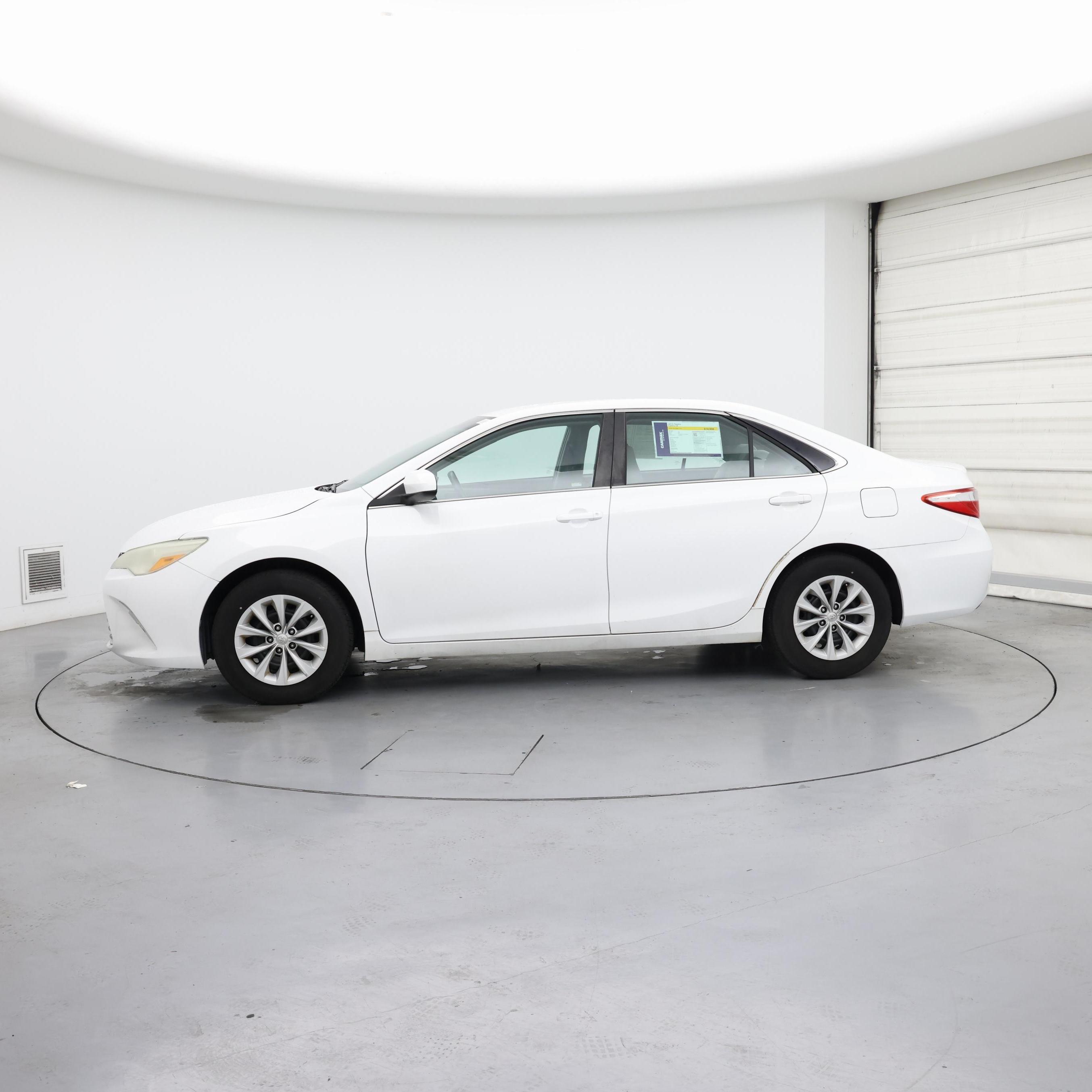 Thumbnail: 2015 Toyota Camry - 3