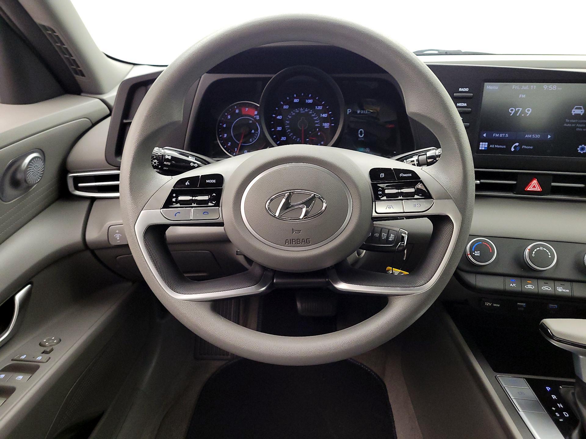 Thumbnail: 2023 Hyundai Elantra - 10