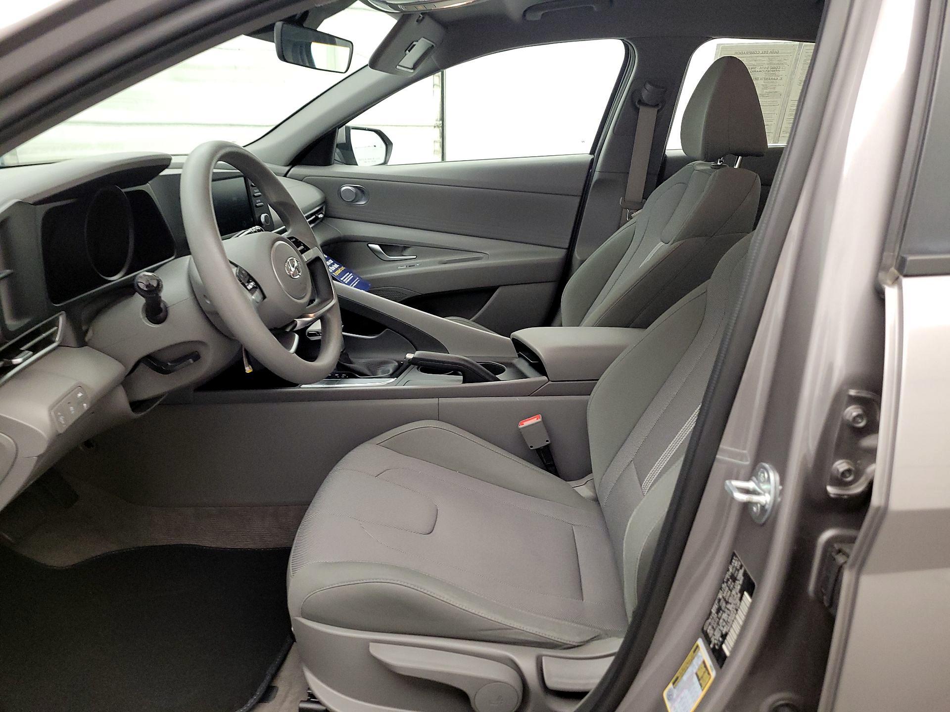 Thumbnail: 2023 Hyundai Elantra - 11