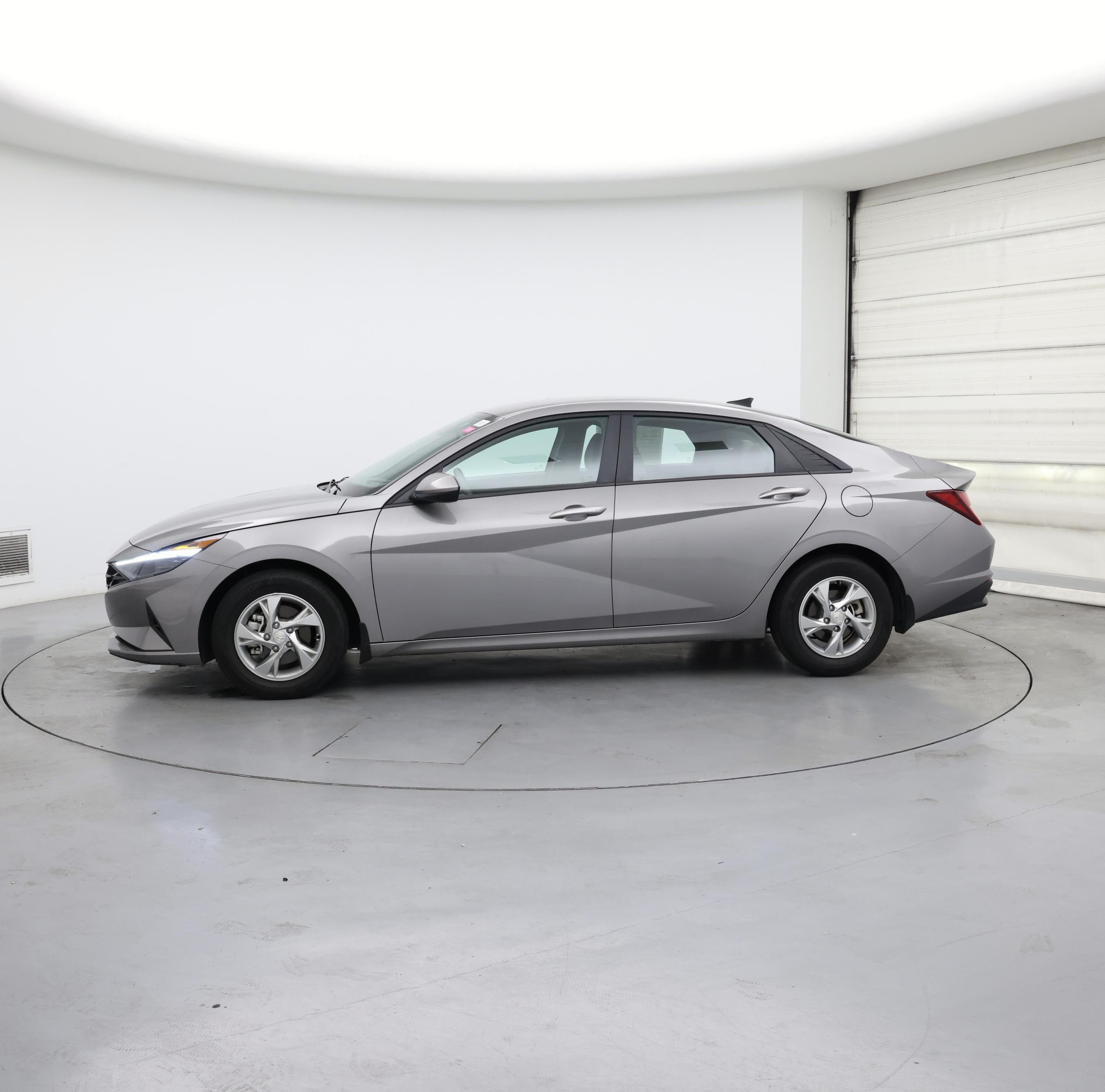 Thumbnail: 2023 Hyundai Elantra - 3