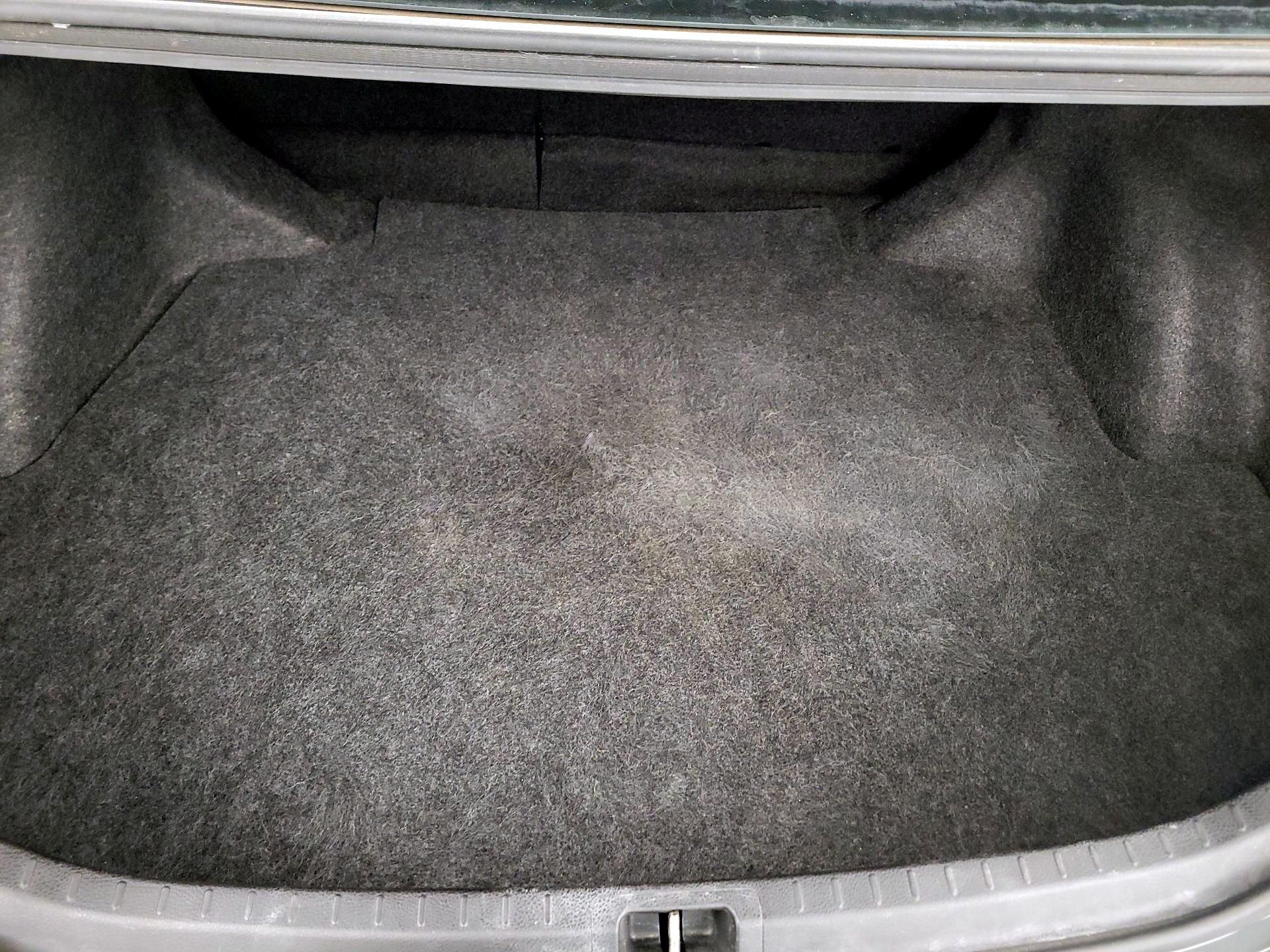 Thumbnail: 2014 Toyota Corolla - 16
