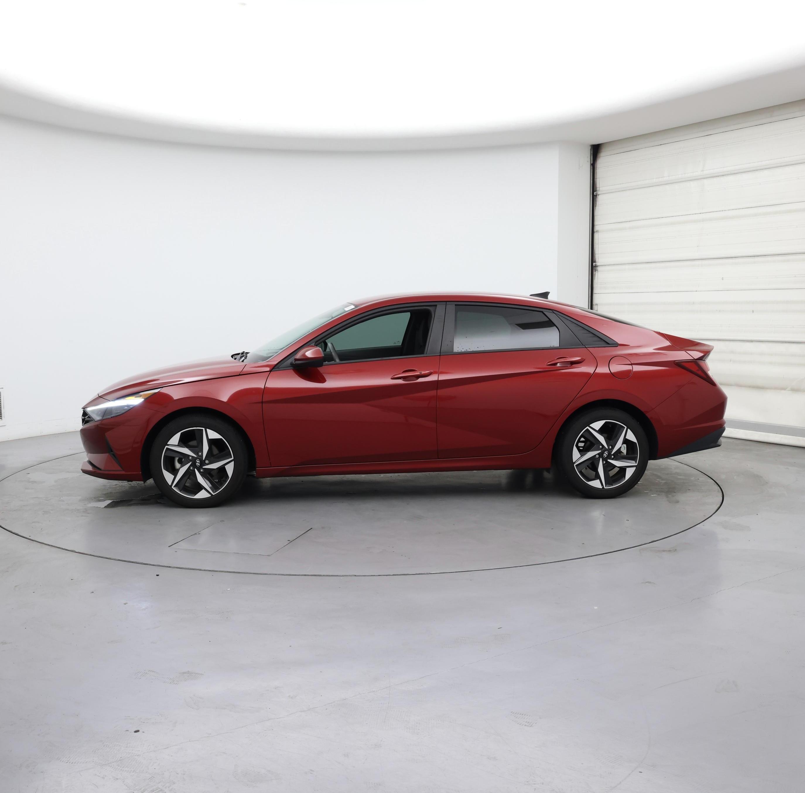 Thumbnail: 2023 Hyundai Elantra - 3