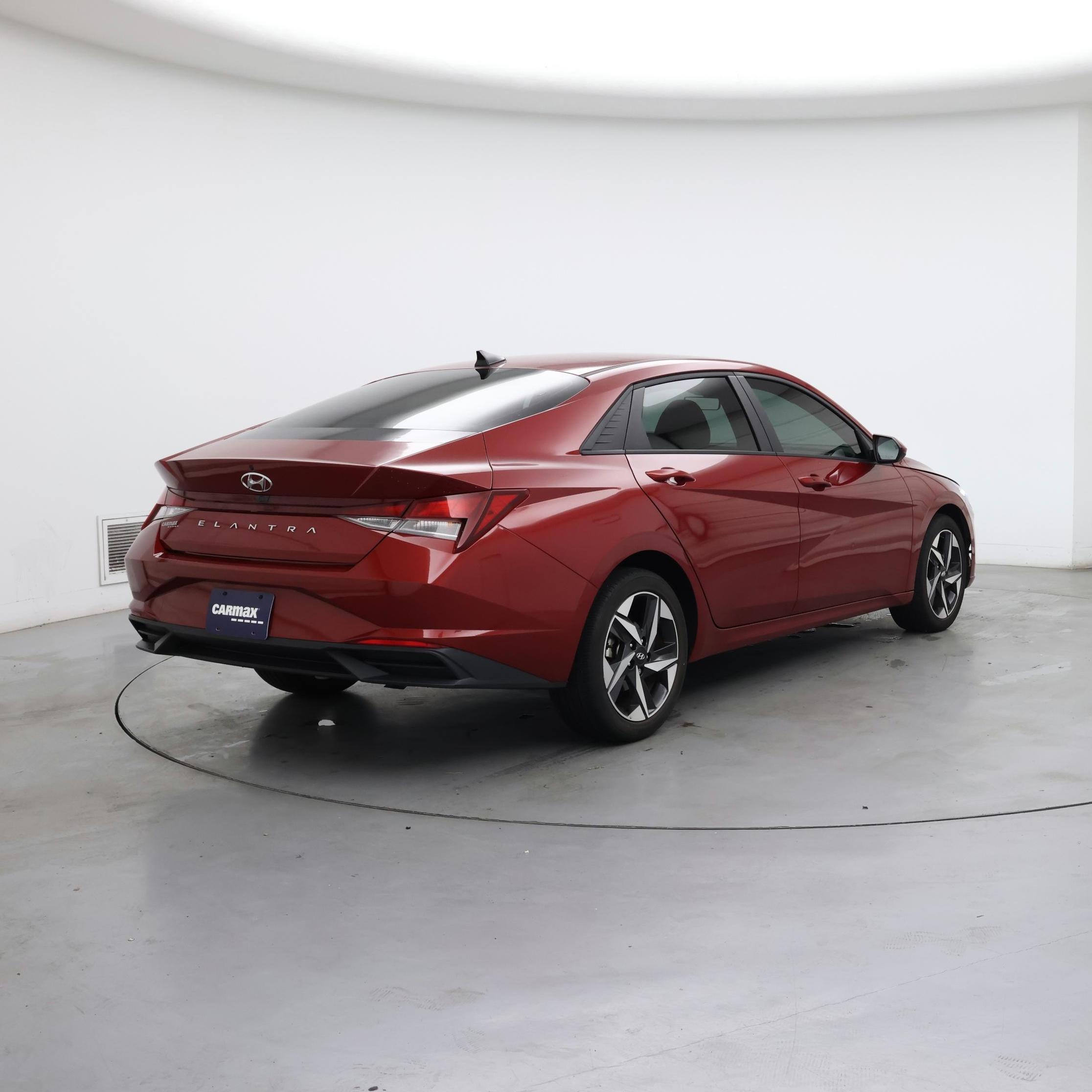 Thumbnail: 2023 Hyundai Elantra - 8