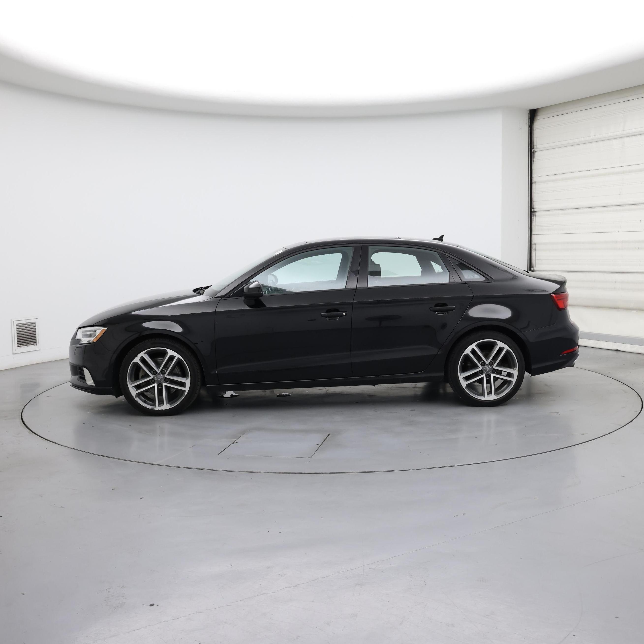 Thumbnail: 2017 Audi A3 - 3