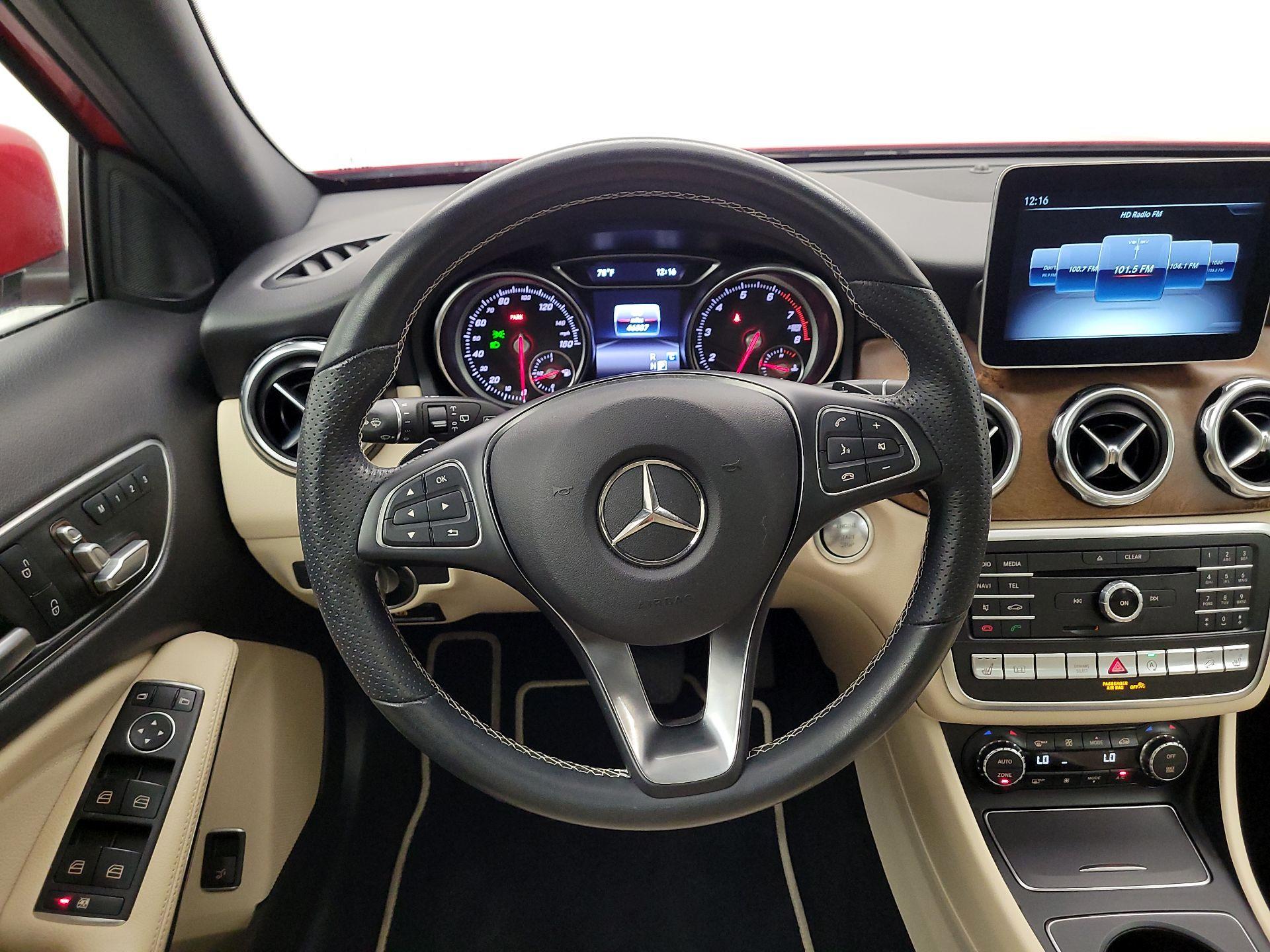 Thumbnail: 2019 Mercedes-Benz GLA - 10
