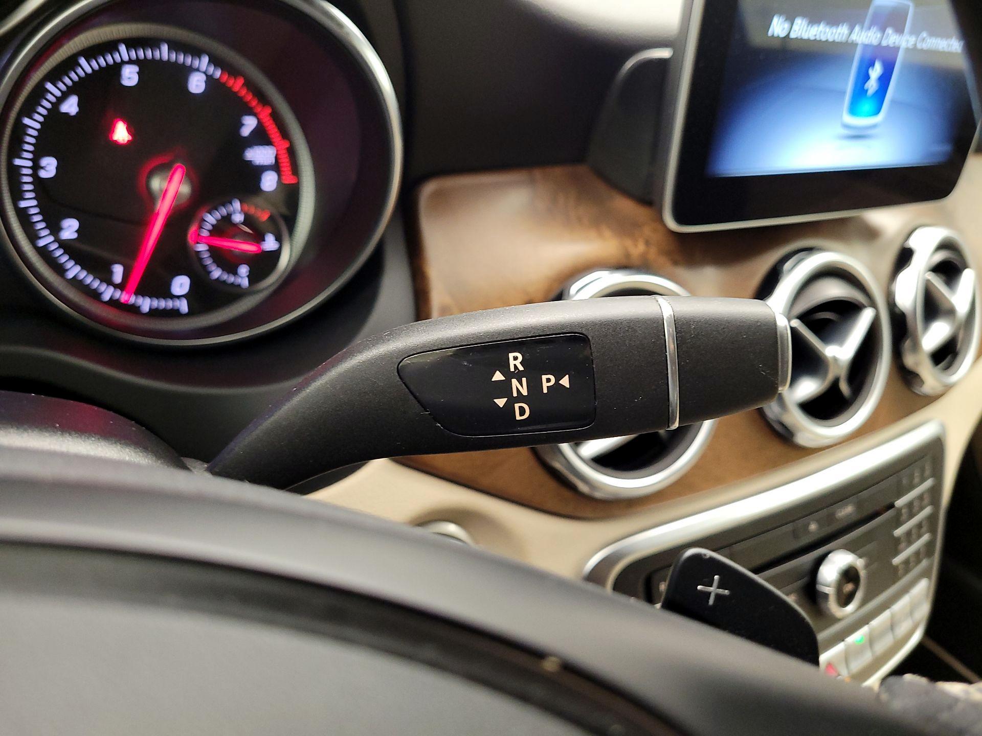Thumbnail: 2019 Mercedes-Benz GLA - 17
