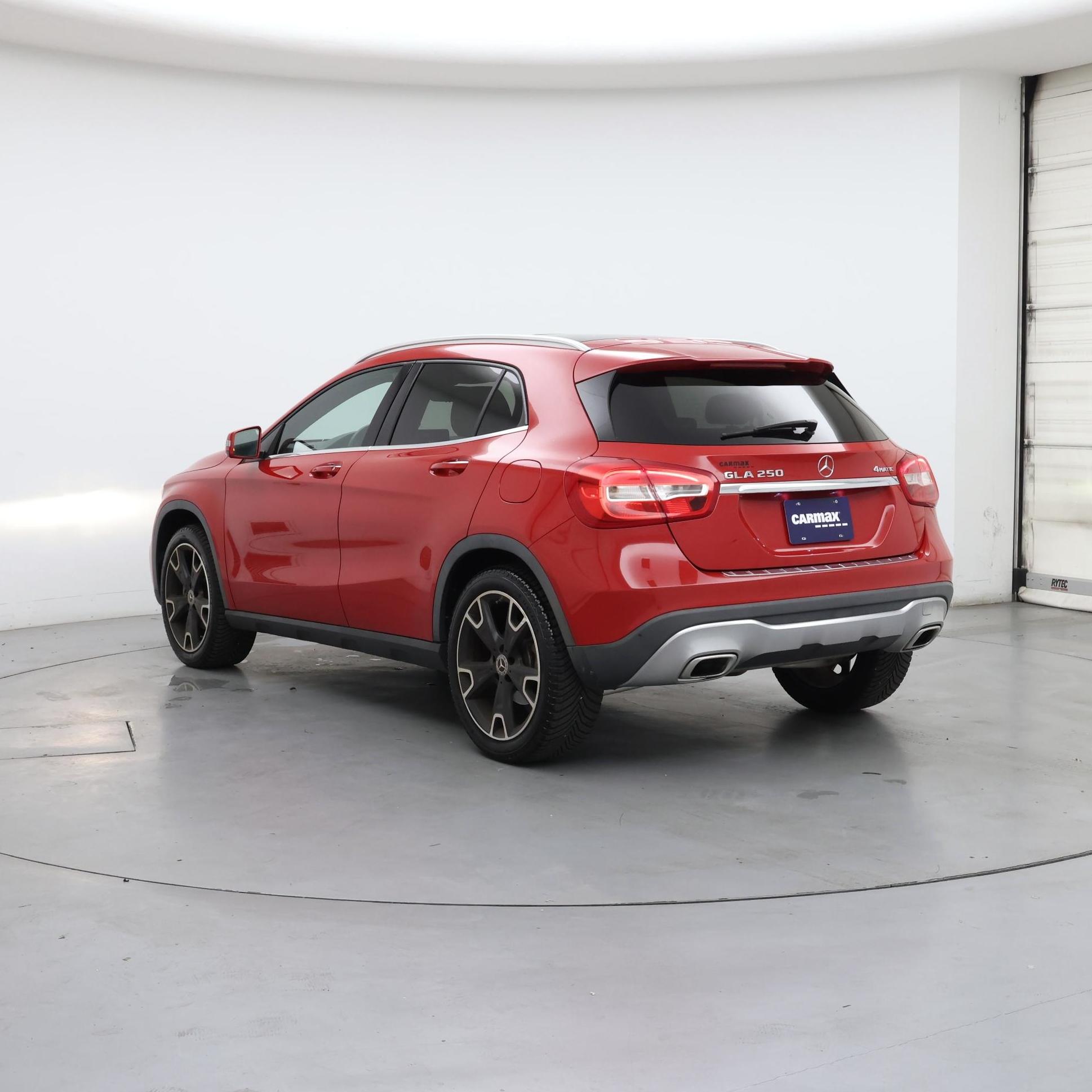 Thumbnail: 2019 Mercedes-Benz GLA - 2