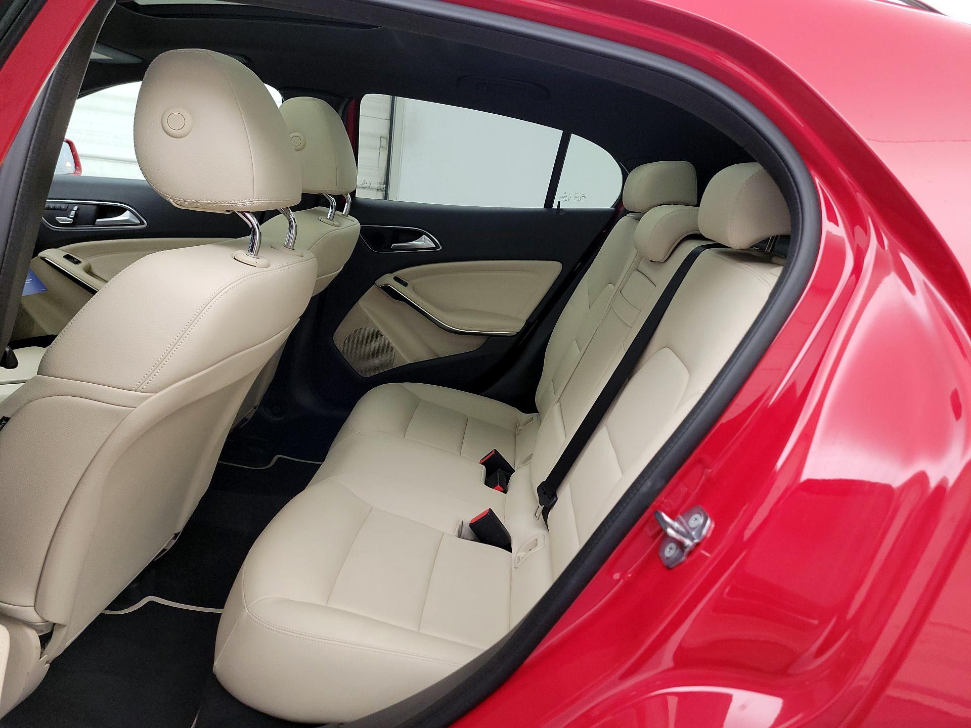 Thumbnail: 2019 Mercedes-Benz GLA - 20