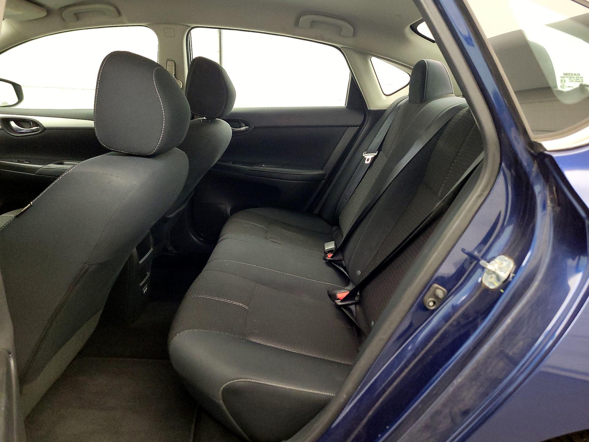 Thumbnail: 2017 Nissan Sentra - 18