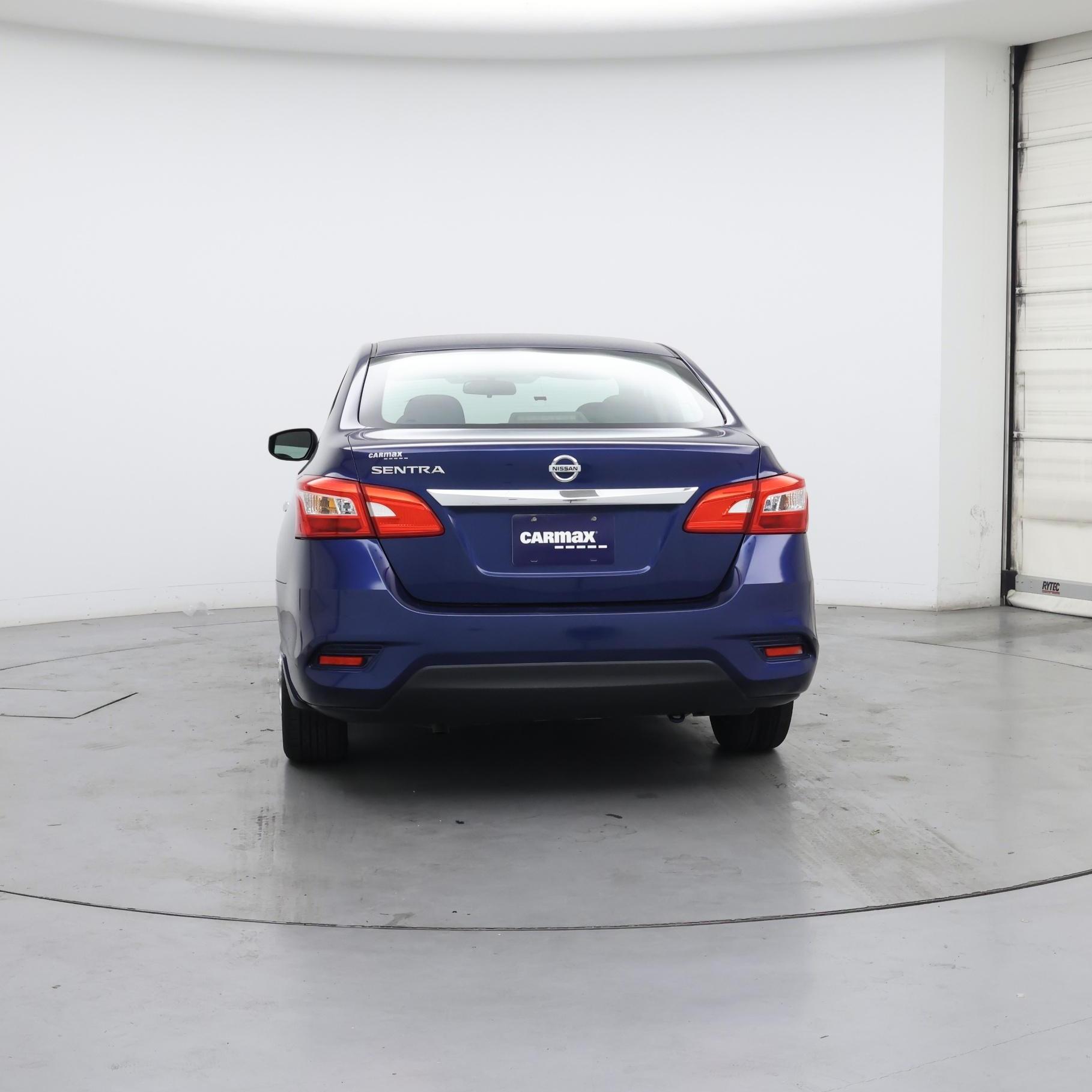 Thumbnail: 2017 Nissan Sentra - 6