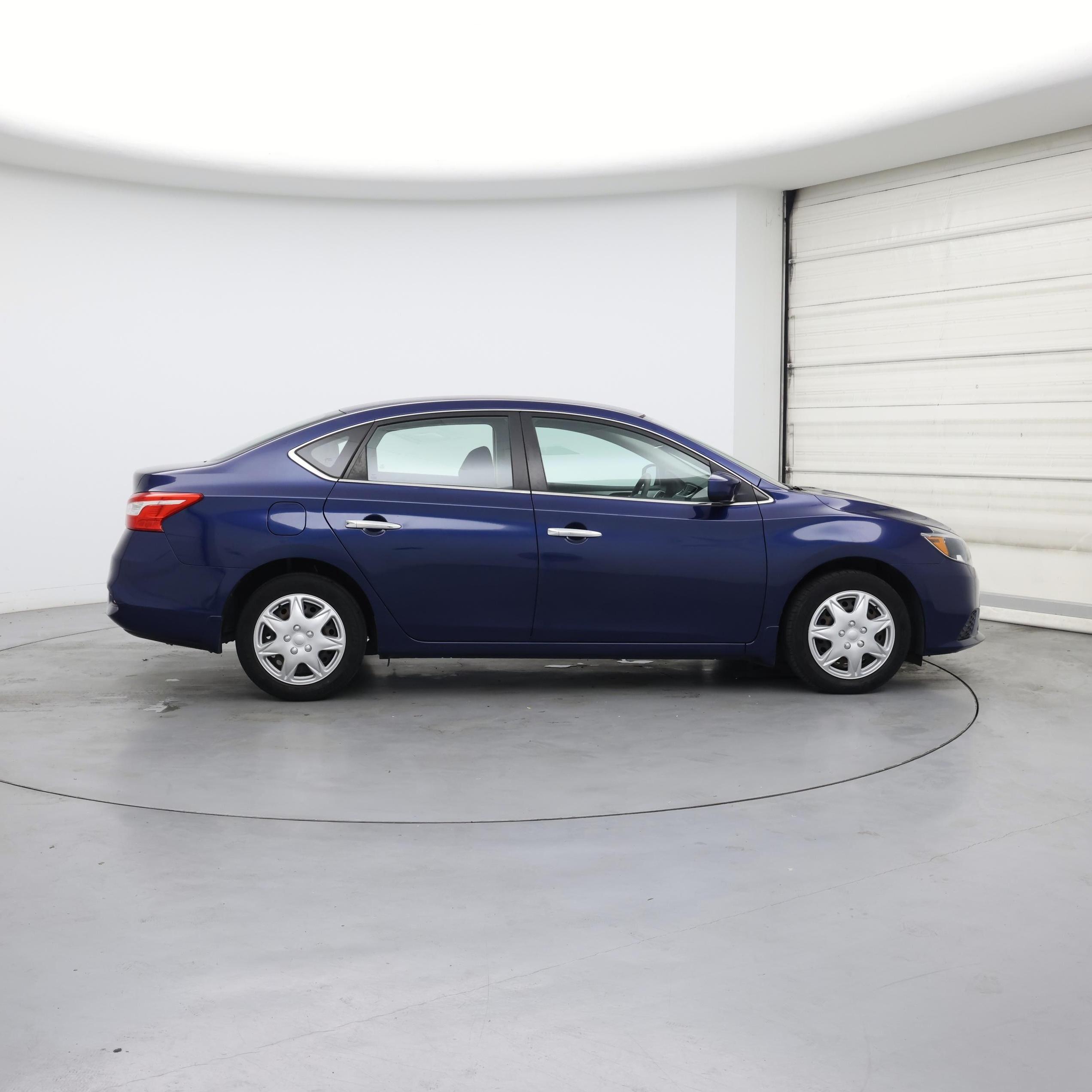 Thumbnail: 2017 Nissan Sentra - 7
