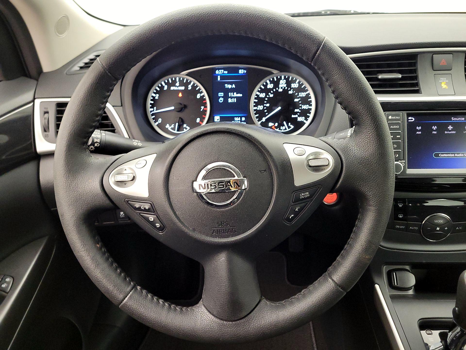 Thumbnail: 2019 Nissan Sentra - 10